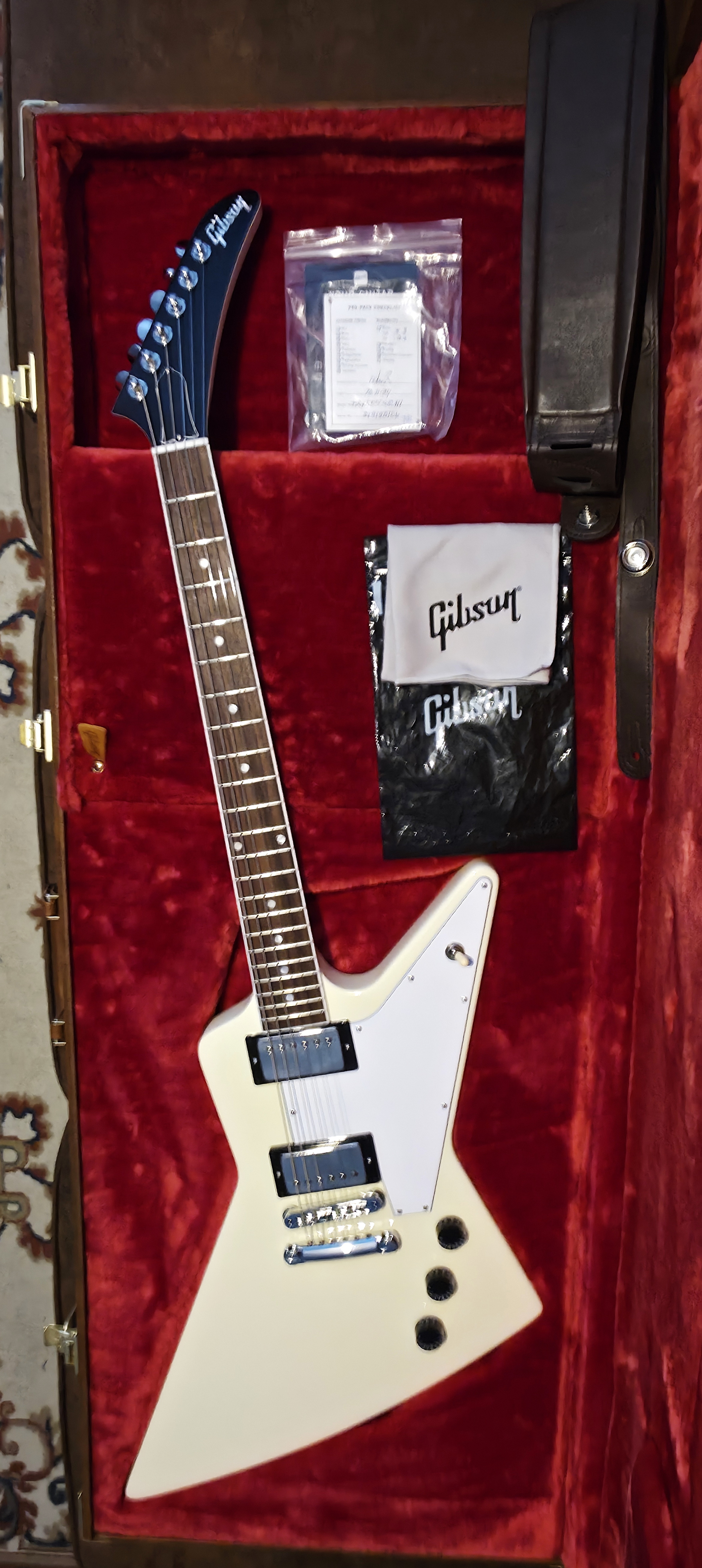 Gibson 70s Explorer CW