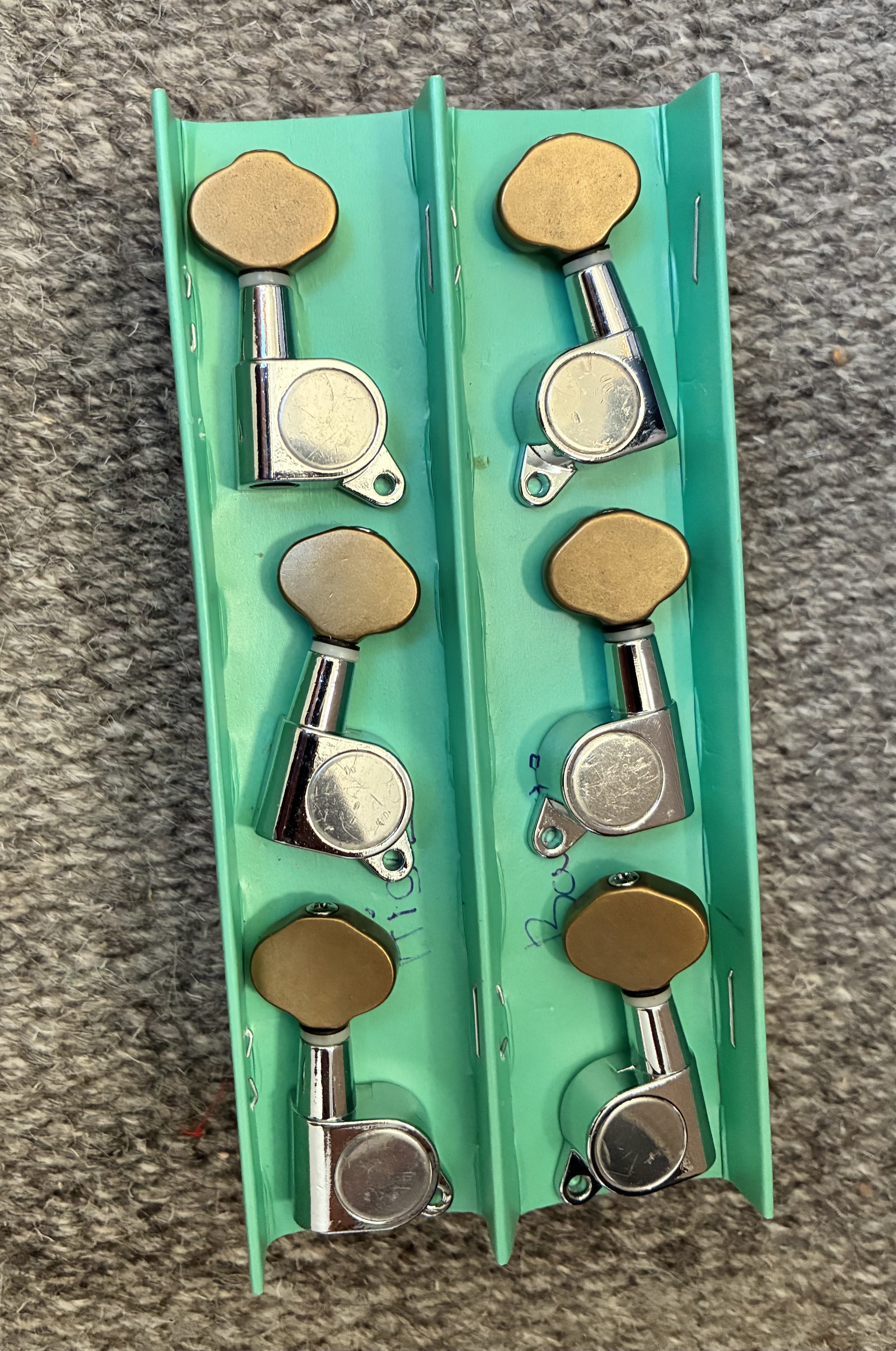 Vends mécaniques Kluson 3+3 laiton et chrome neuves