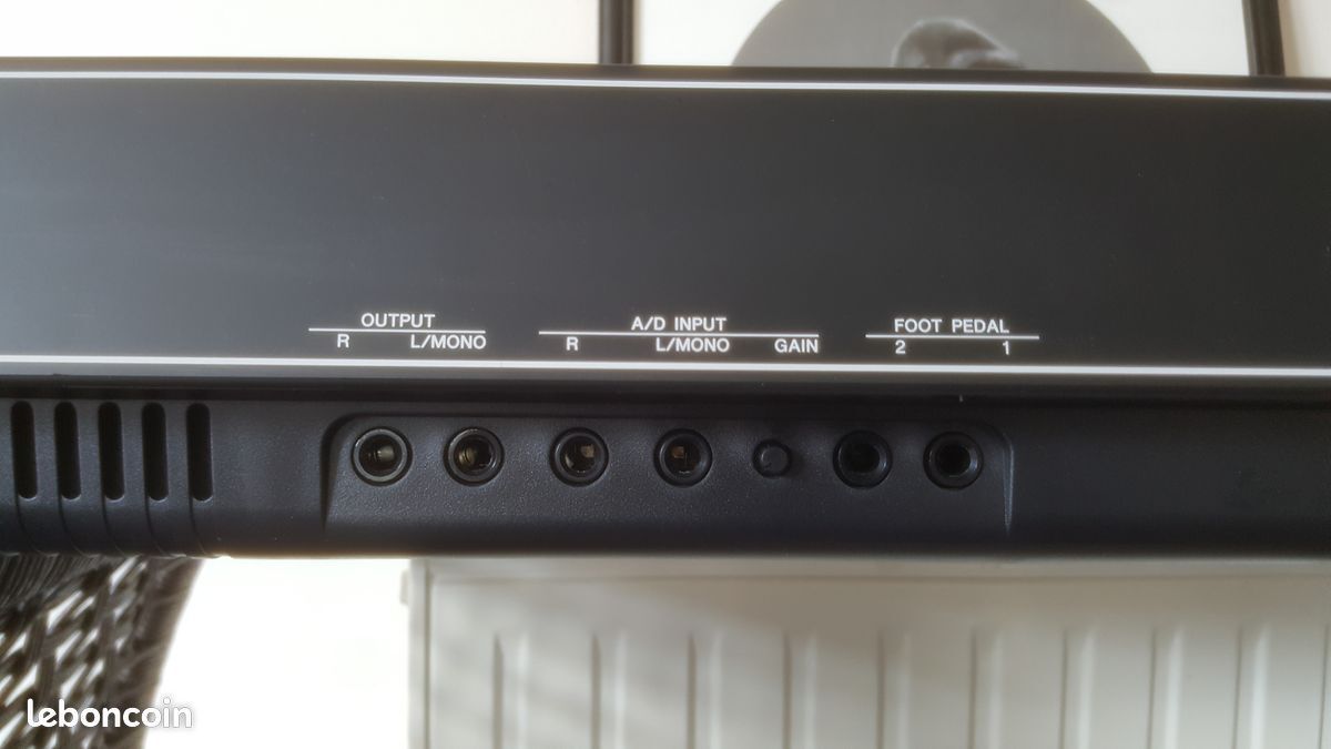 Yamaha CK61 (2788)