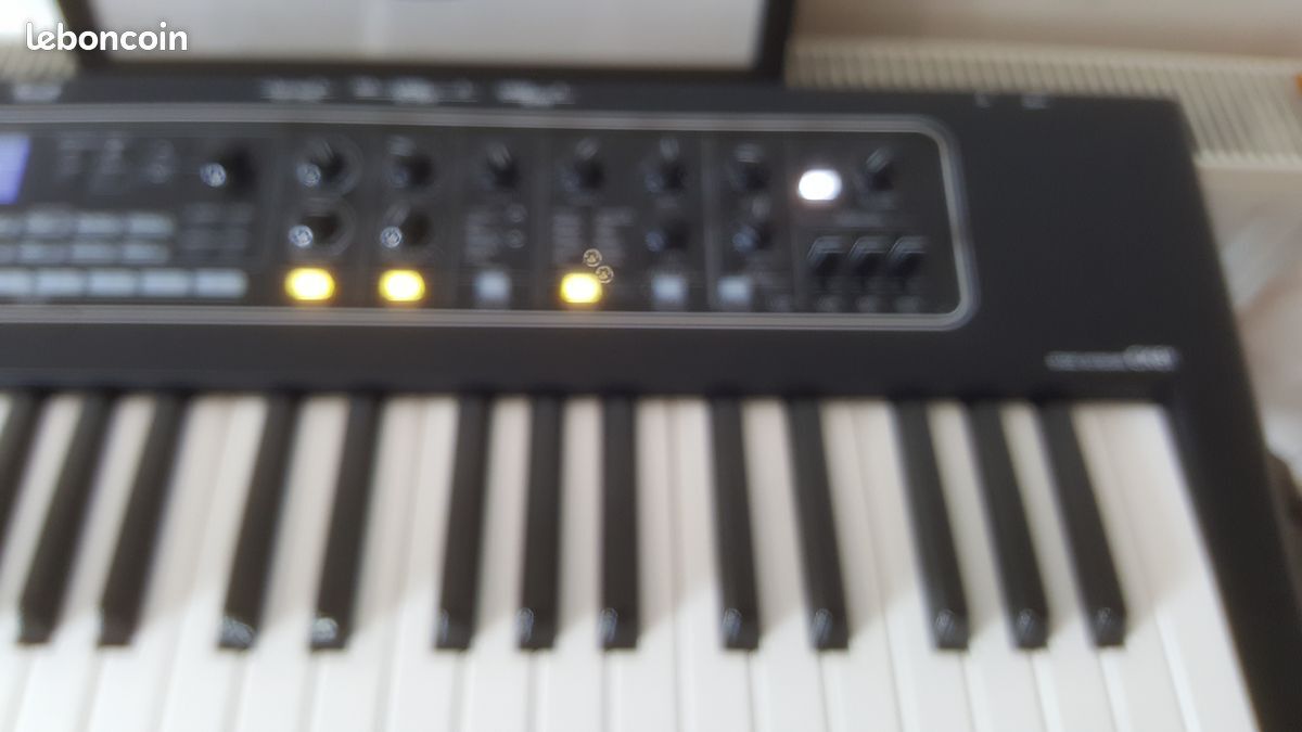 Yamaha CK61 (65176)