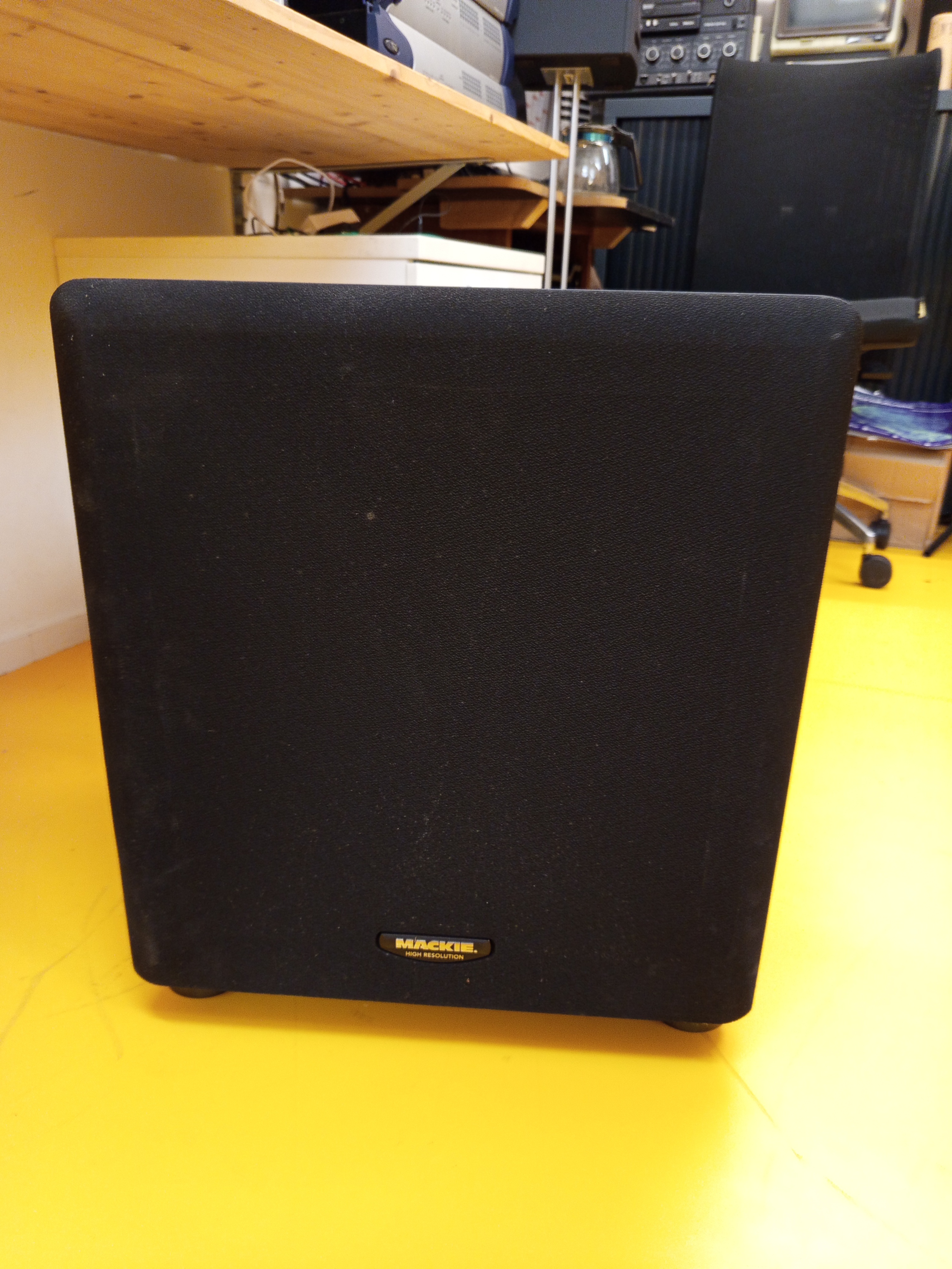Vends Subwoofer Mackie HRS 120