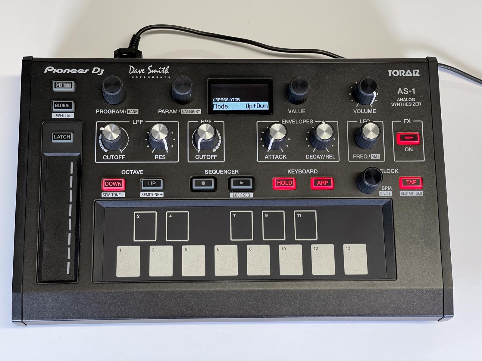 Pioneer DJ Dave Smith Toraiz AS-1-2