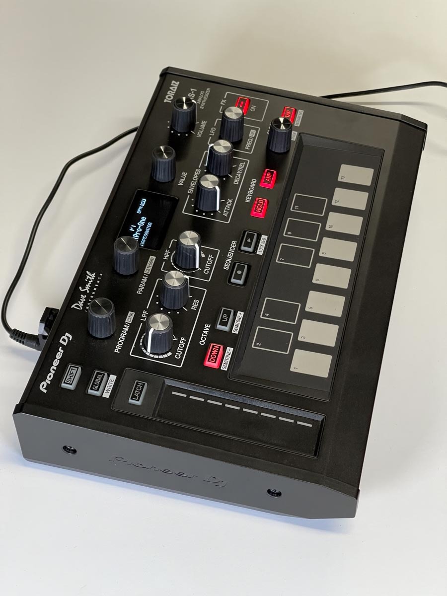 Pioneer DJ Dave Smith Toraiz AS-1-4