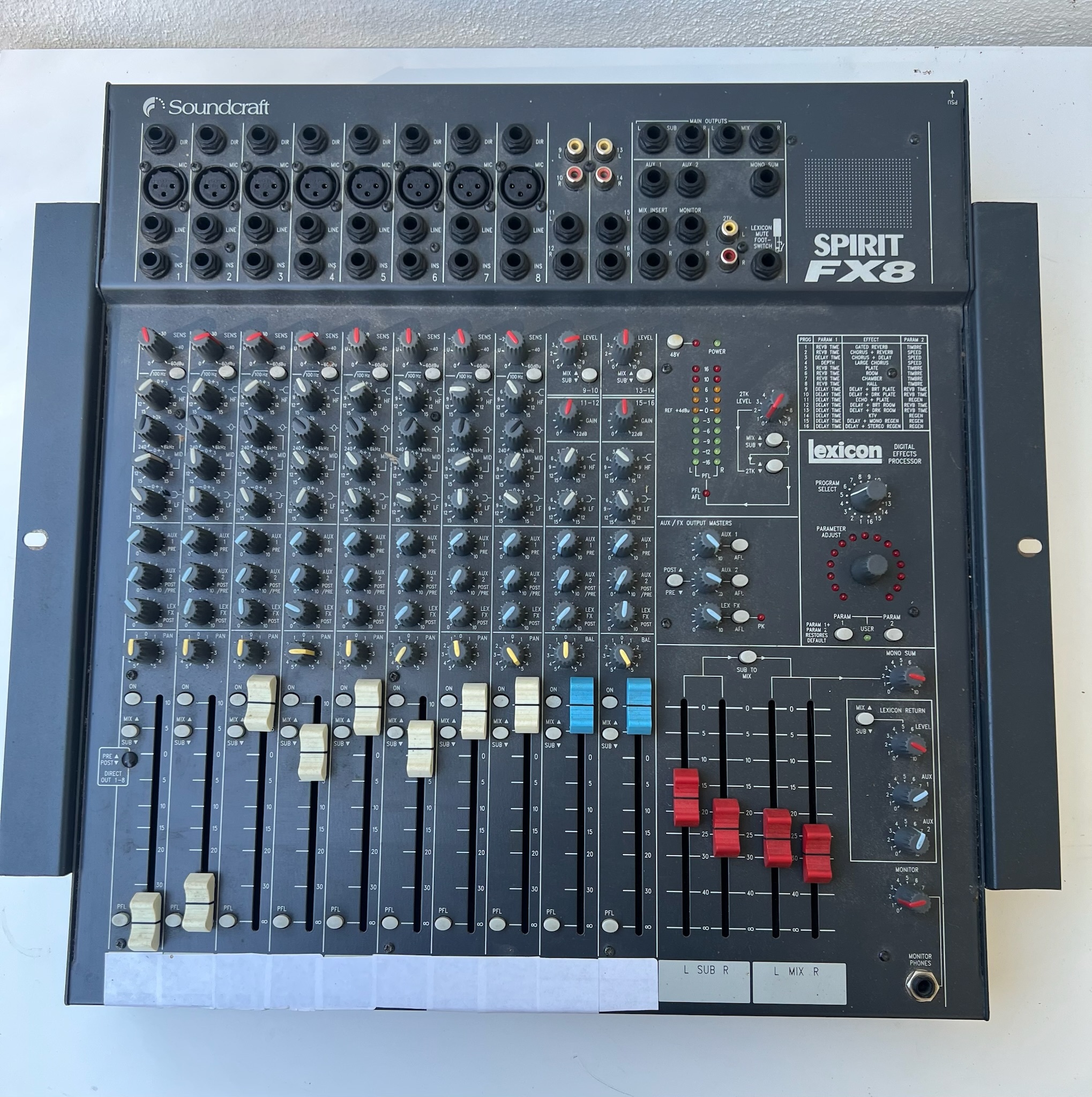 Lexicon Spirit FX8 – Console de mixage analogique 8 voies avec effets