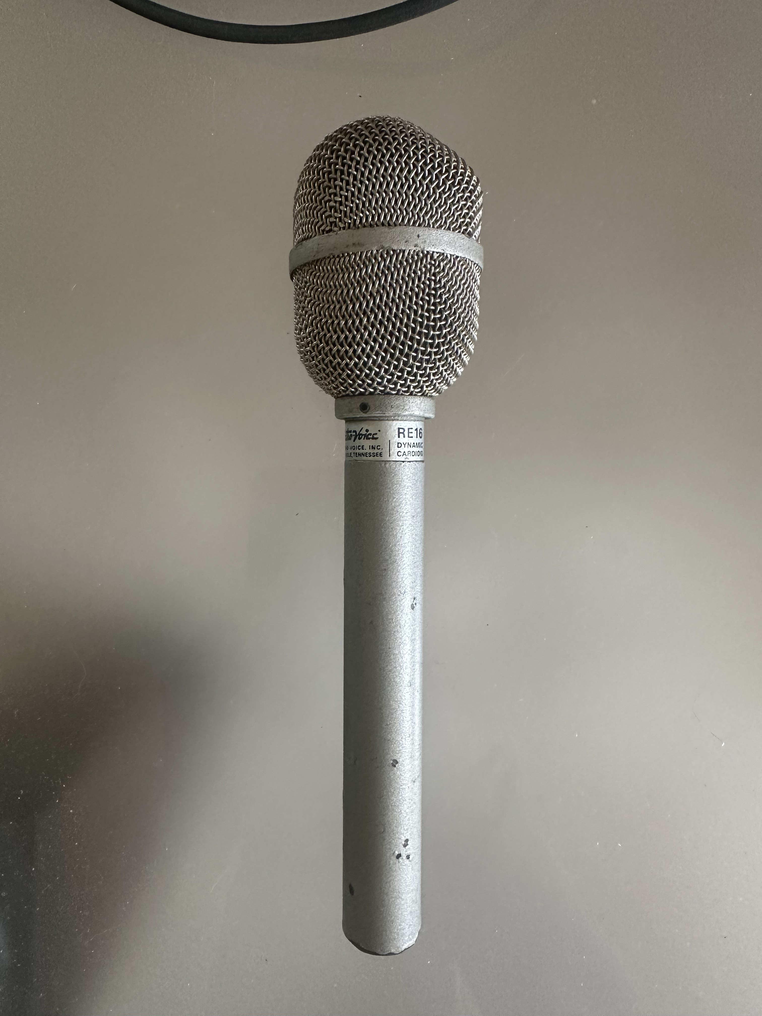 Electro-Voice RE16 – Microphone dynamique professionnel