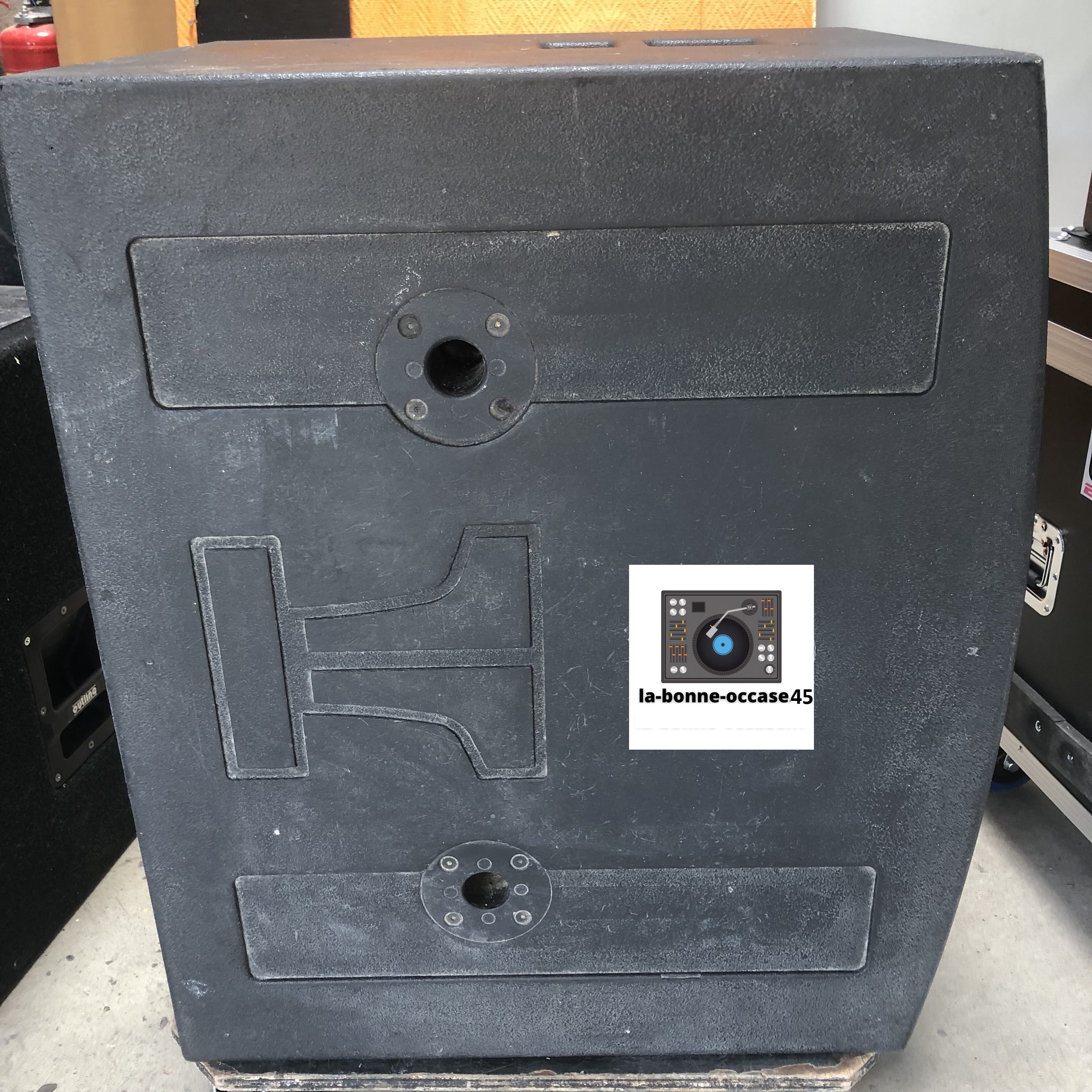 Vend caisson de basse Granit SB 1