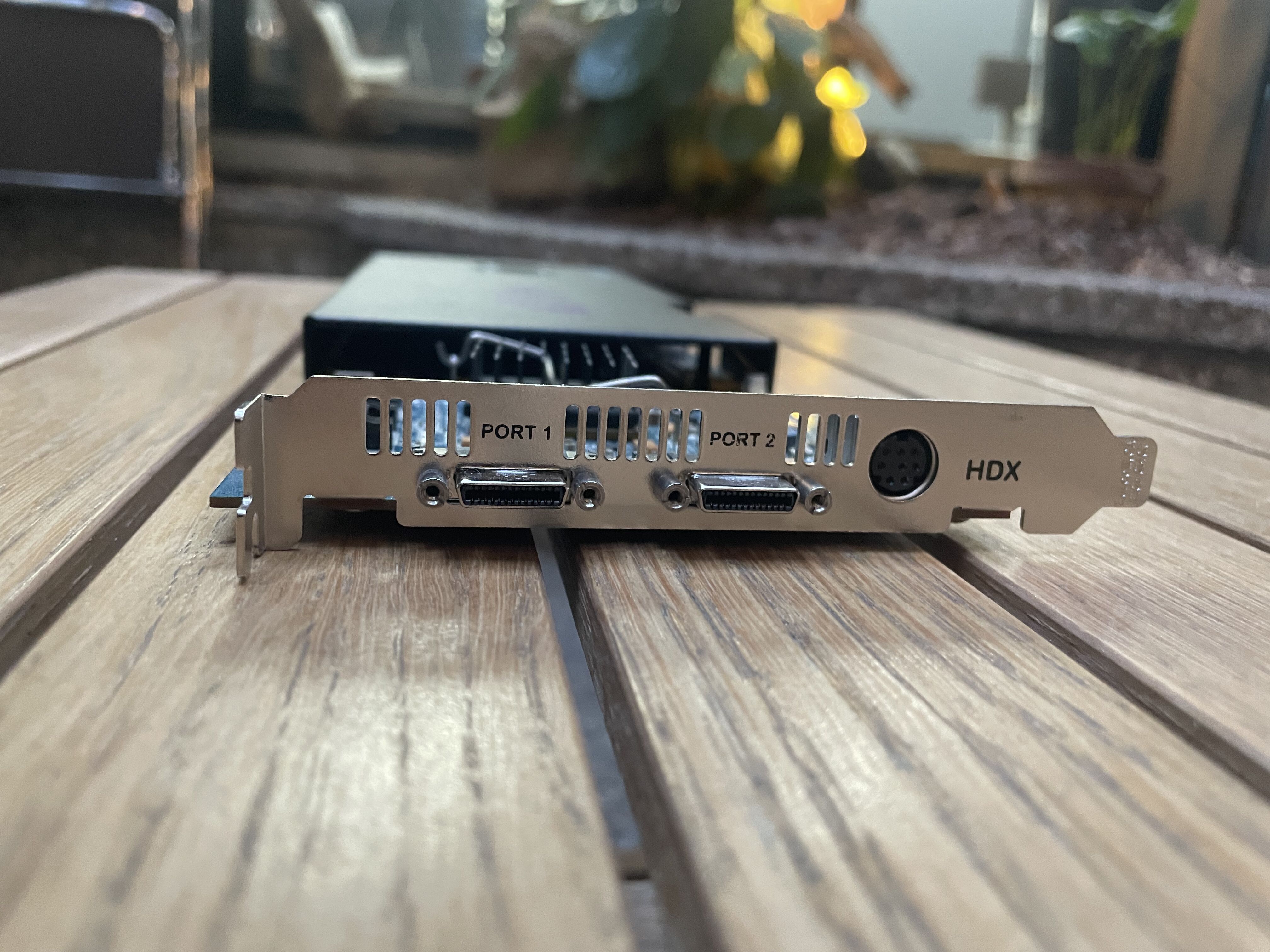 Avid HDX face