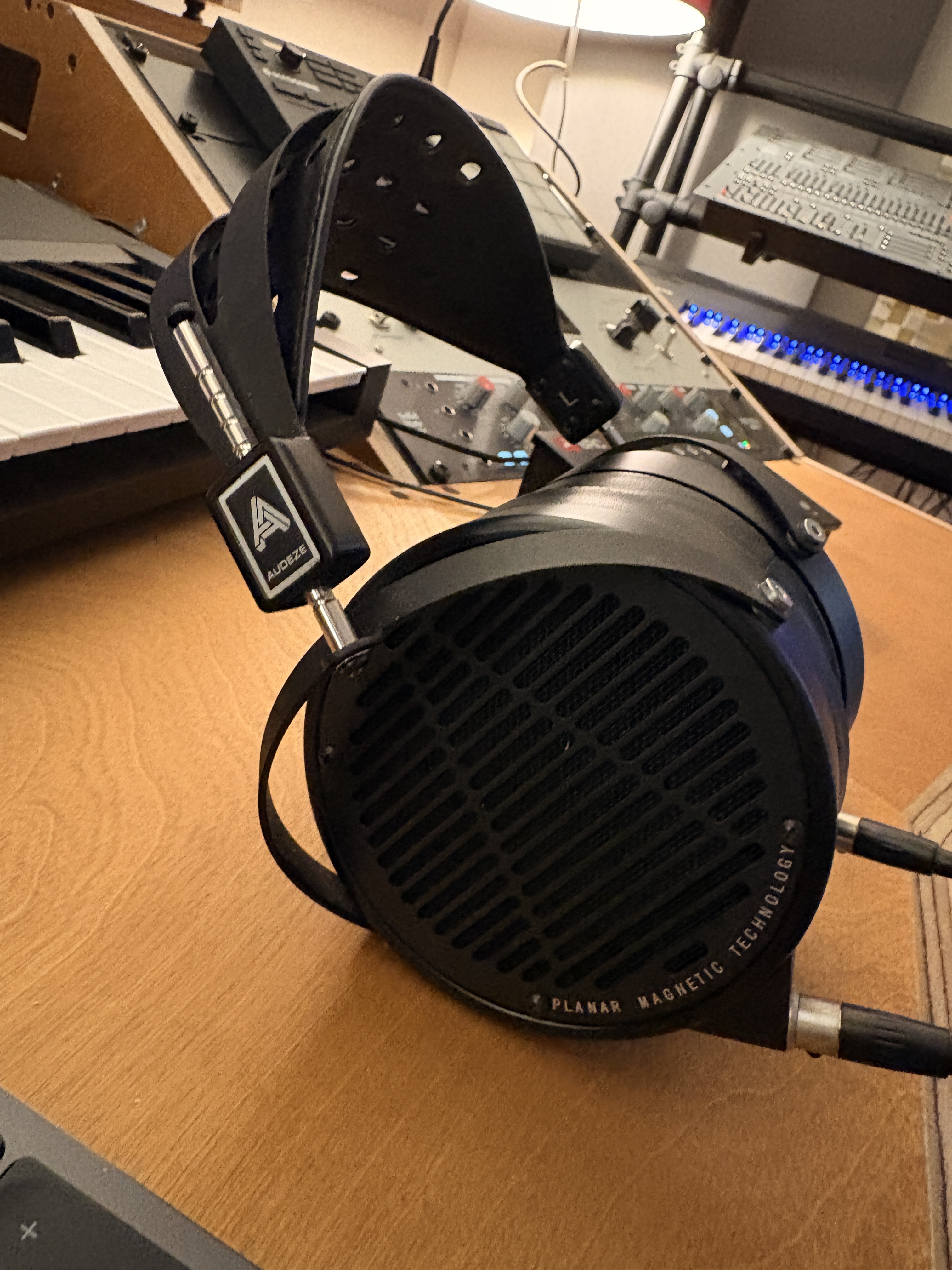 À vendre! - Audeze LCD-X - Très Bon État. Avec fight case + Adaptateur inclu