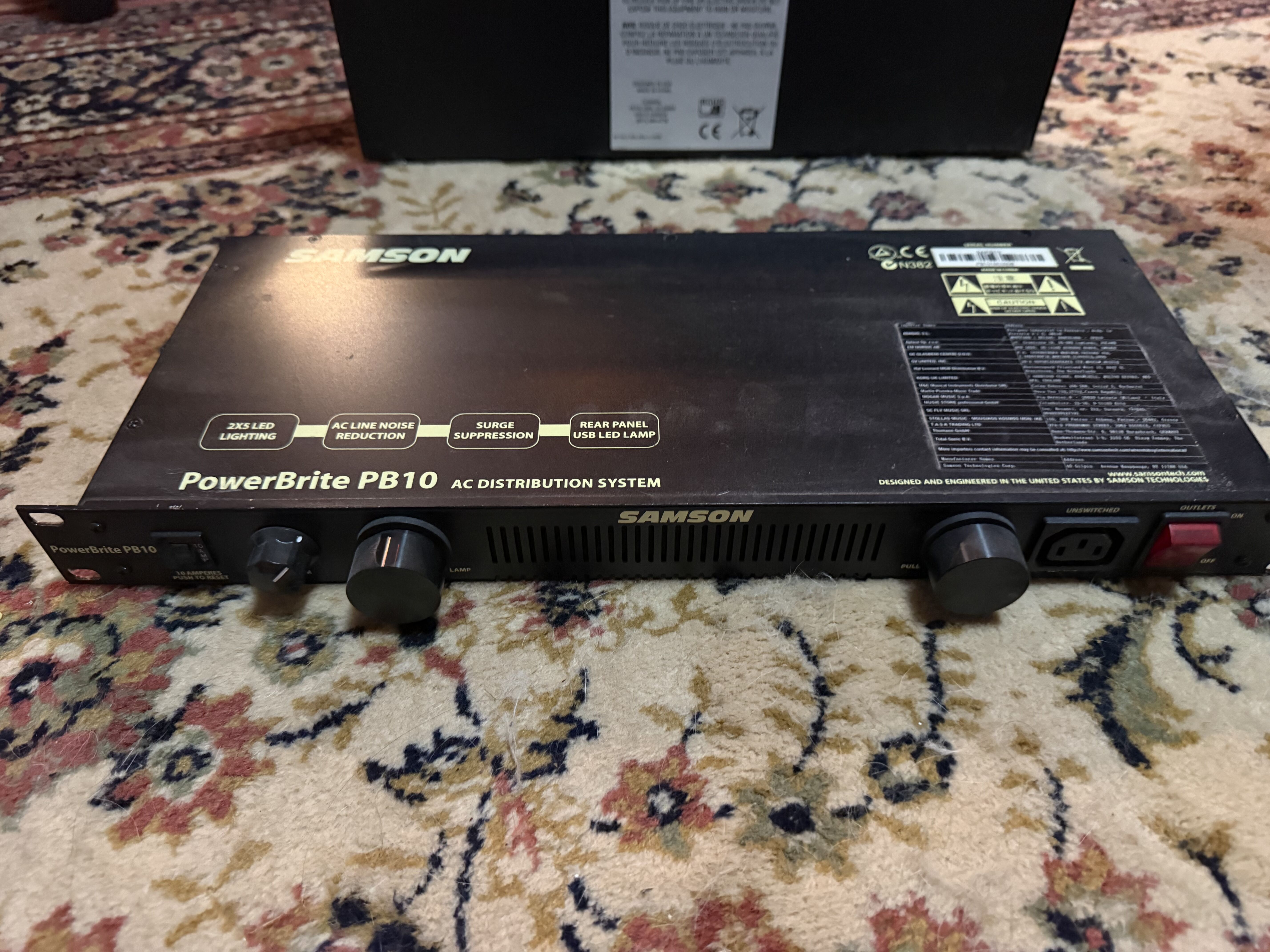 Samson PowerBrite PB10 – Conditionneur / Distribueur