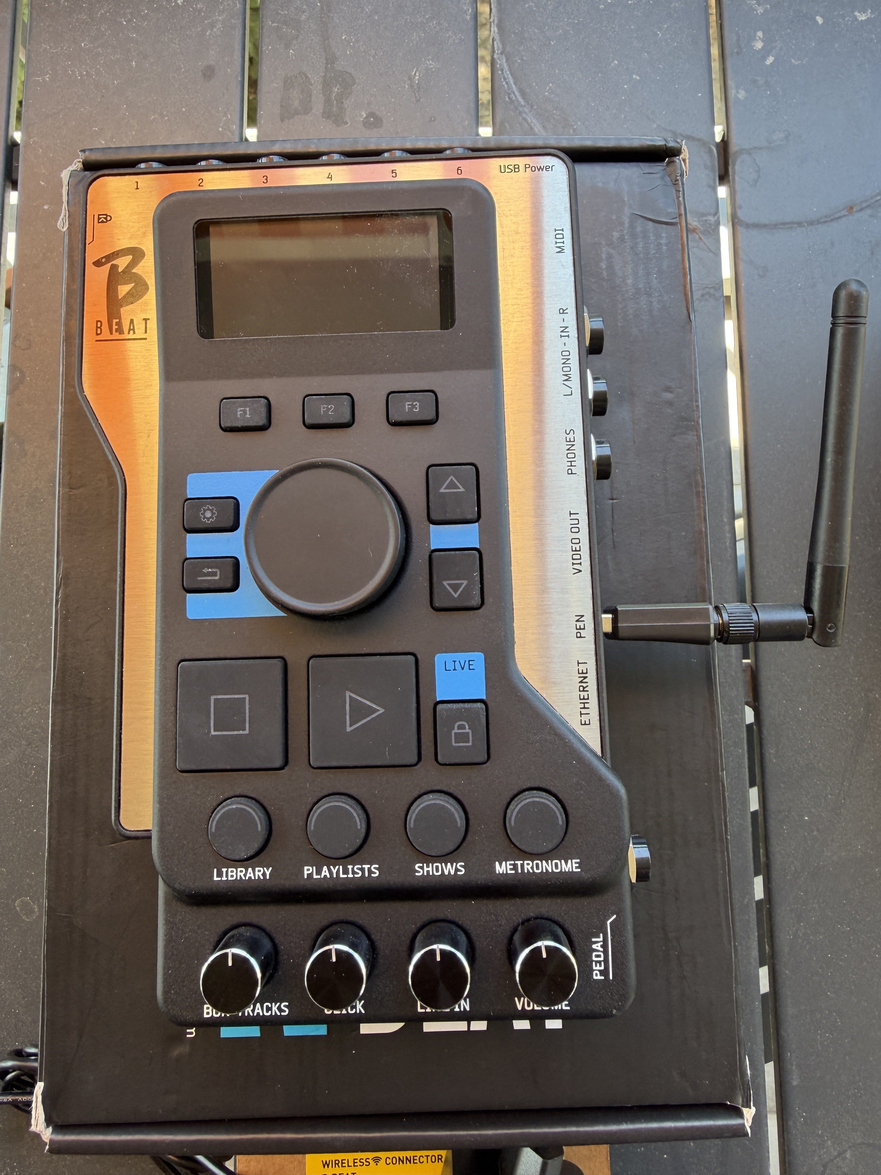 M-live B.Beat (11284)