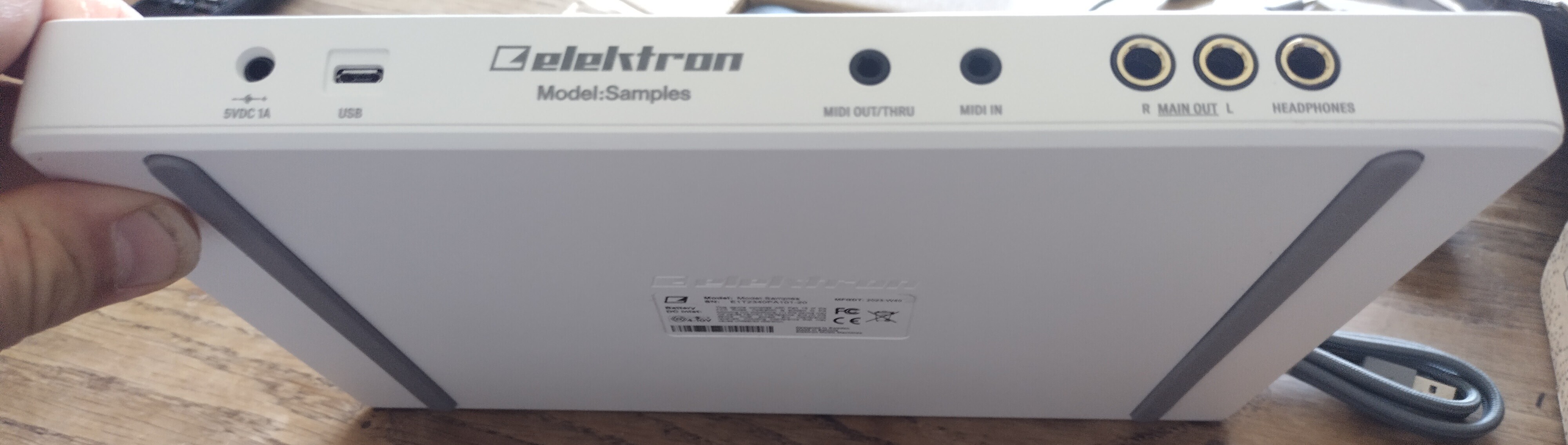 Elektron Model:Samples (85815)