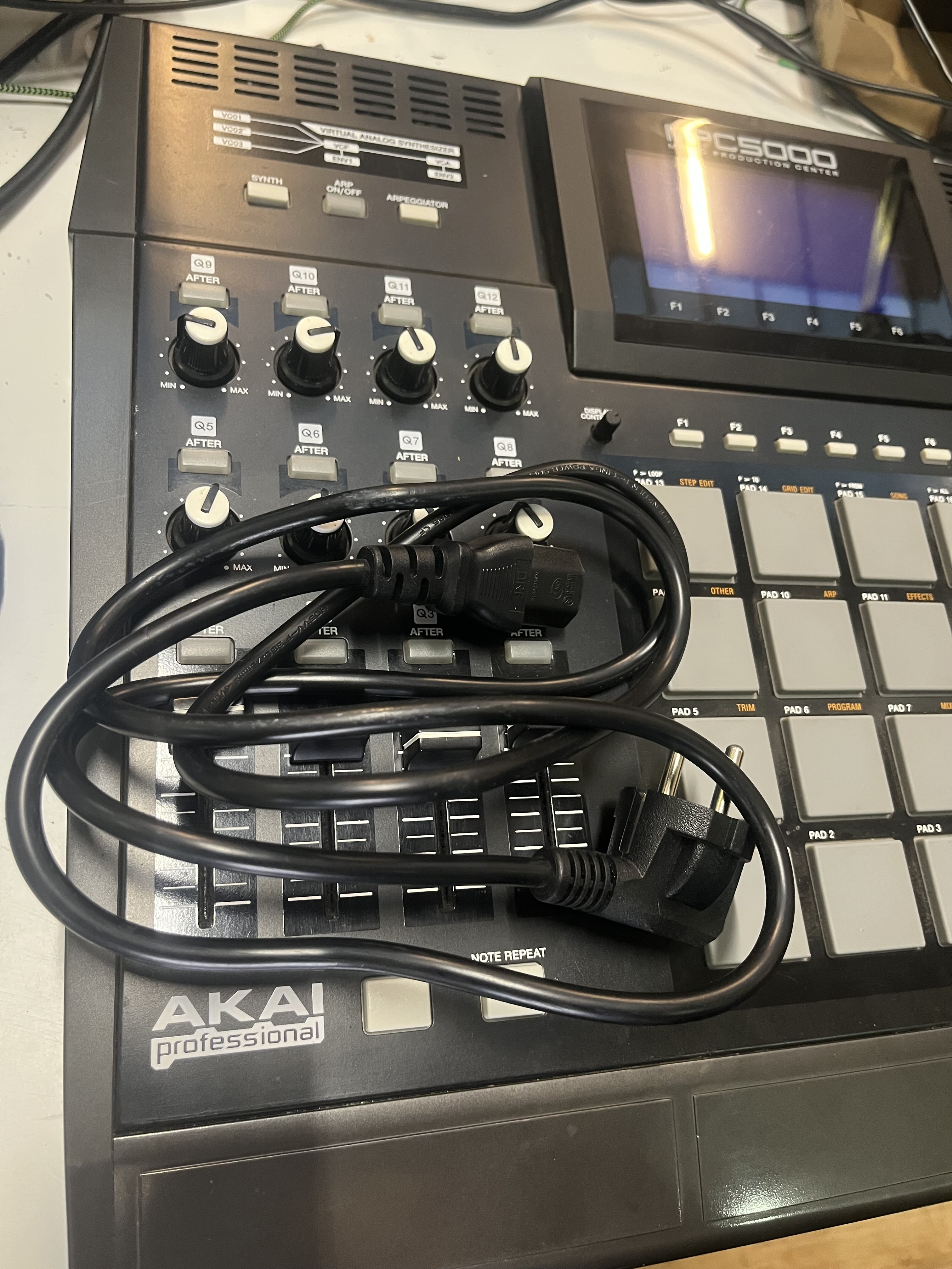 Akai Professional MPC5000 (56660)