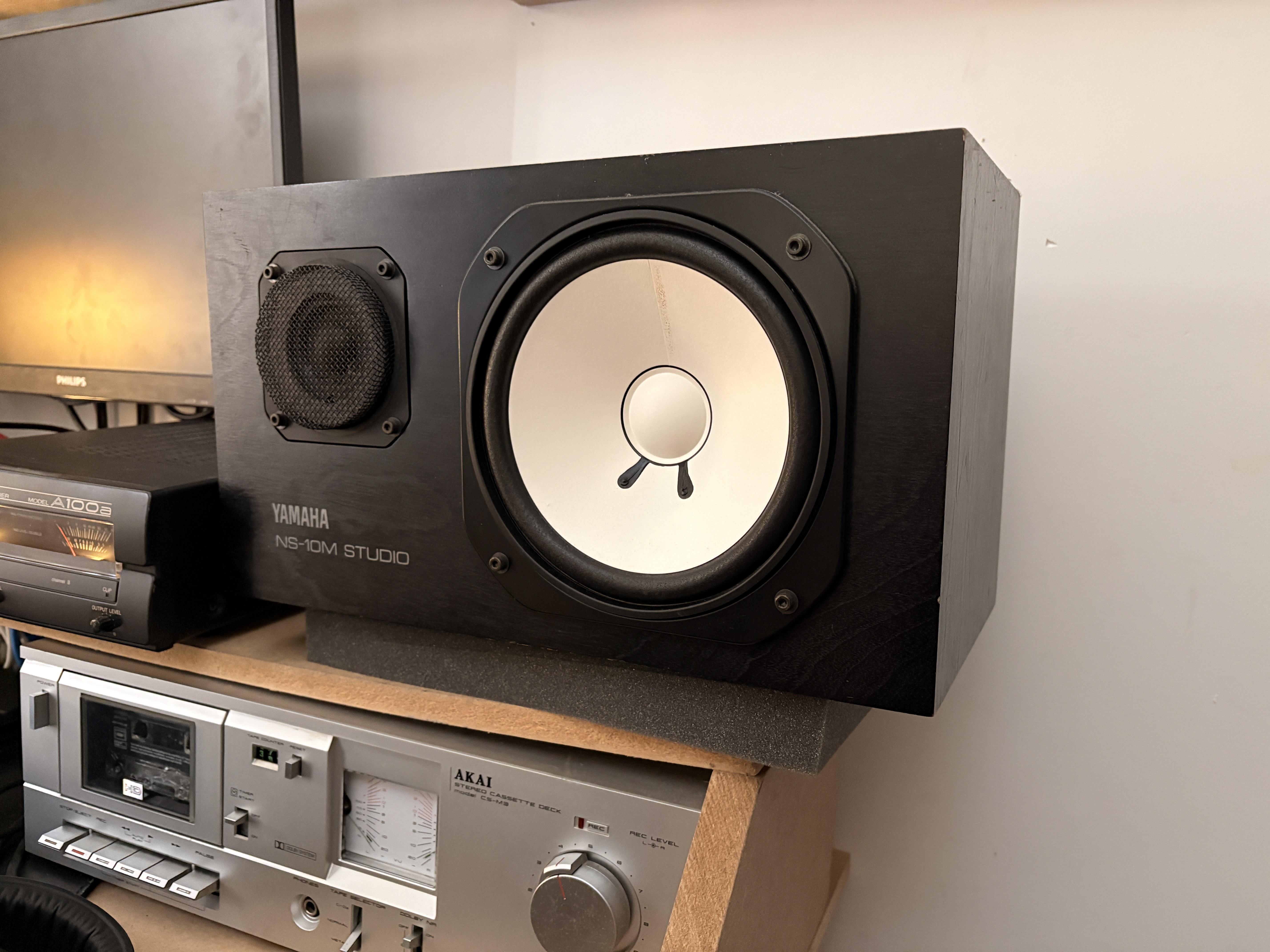 Yamaha NS10M avec ampli Yamaha A100a