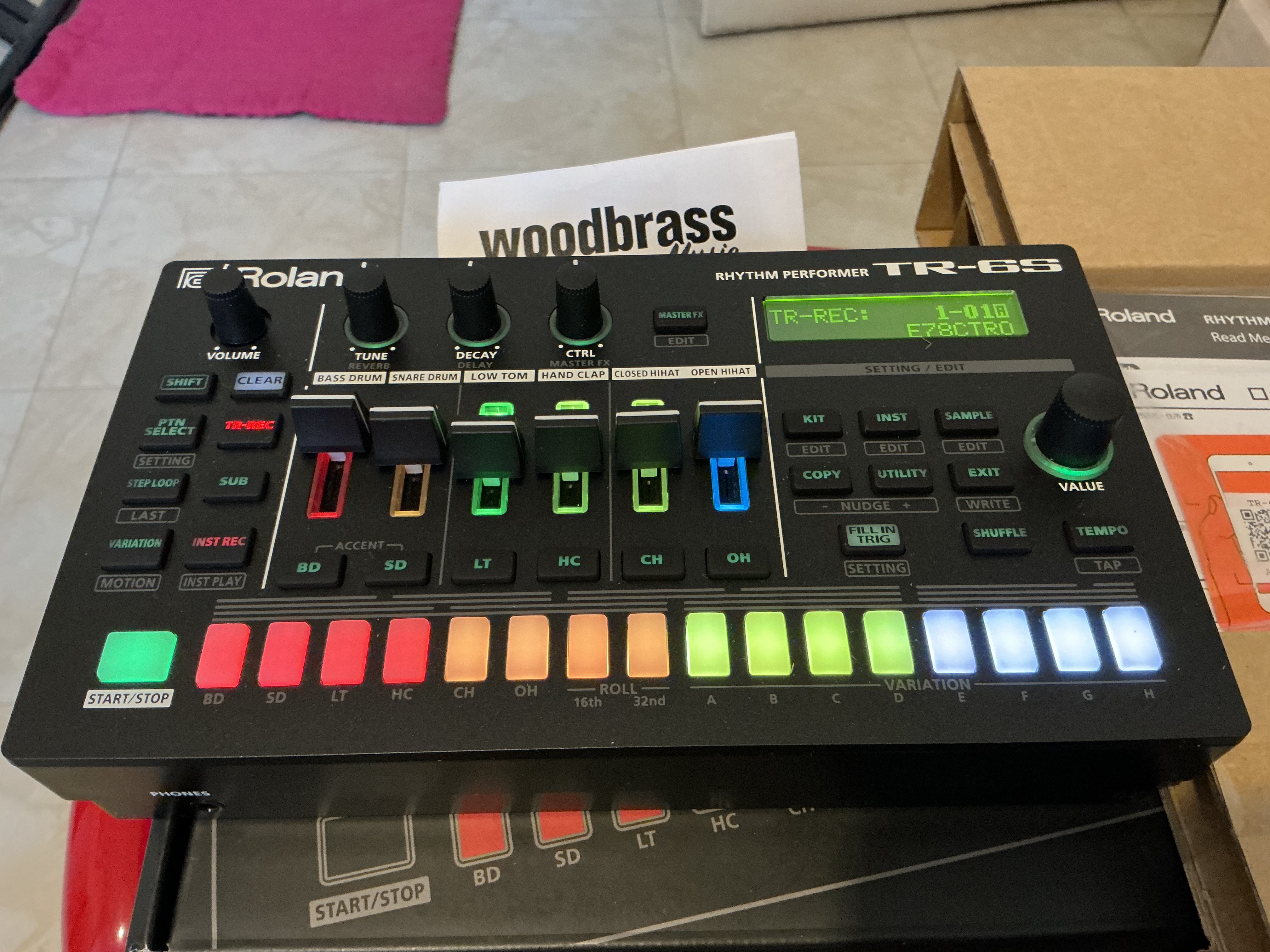 Vends Roland Tr-6s Sur Paris