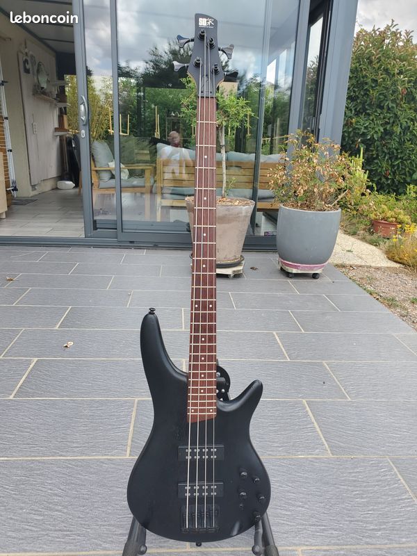 Vends basse ibanez SR300EB