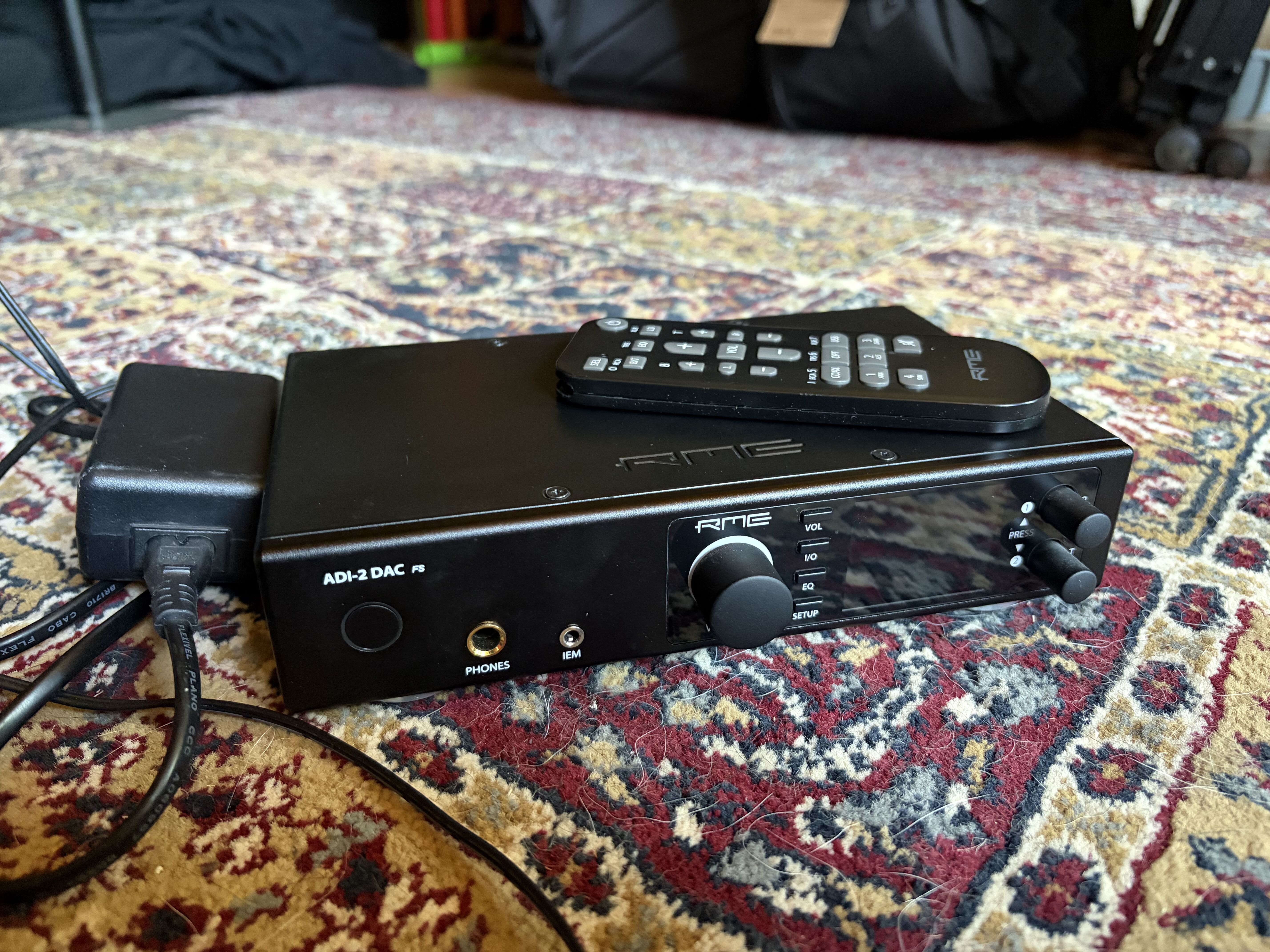 Vends  RME Audio ADI-2 DAC FS