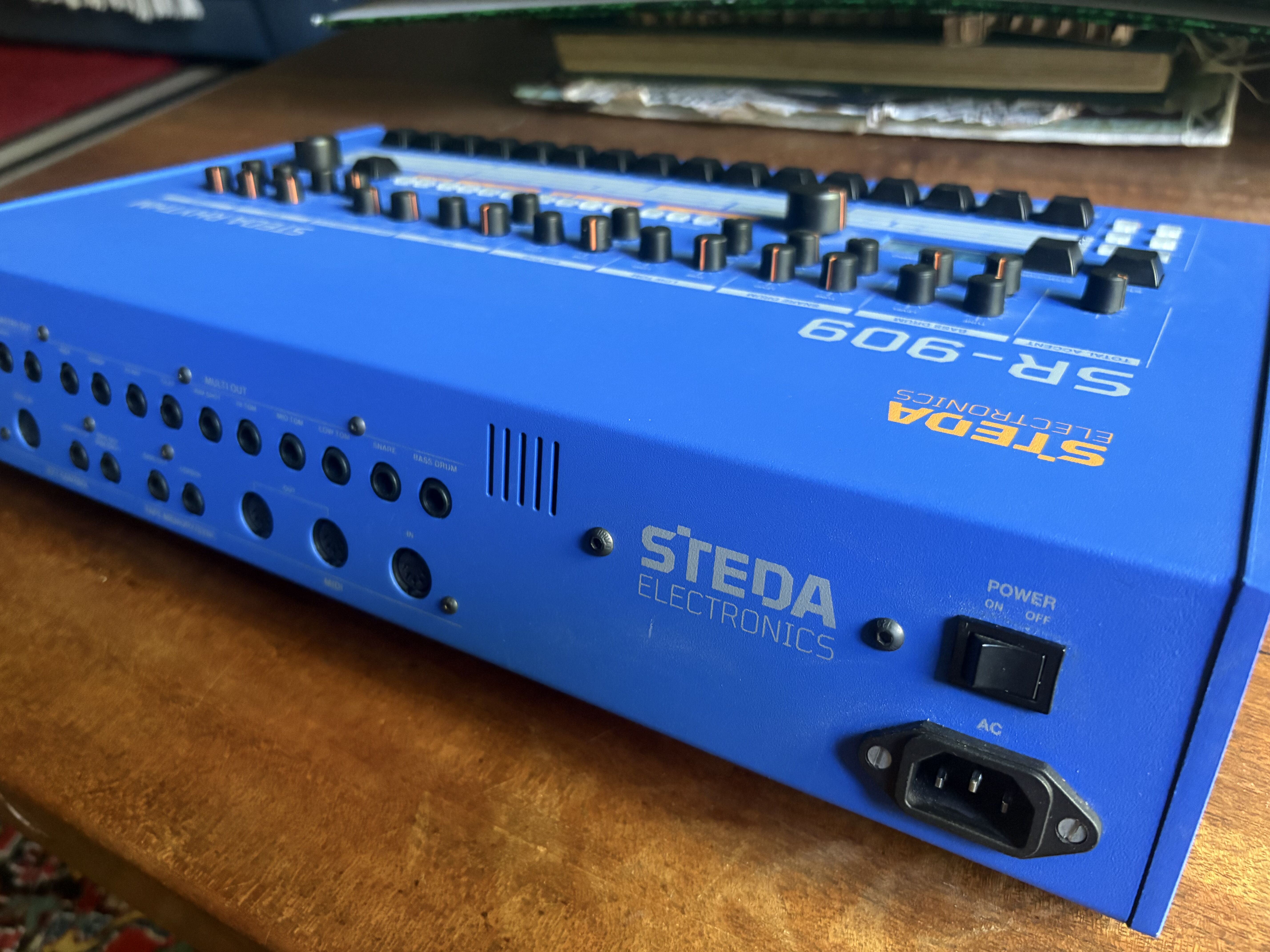 Steda Electronics SR-909 (4198)