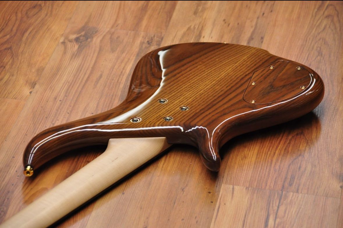 F Bass BN5 (75244)