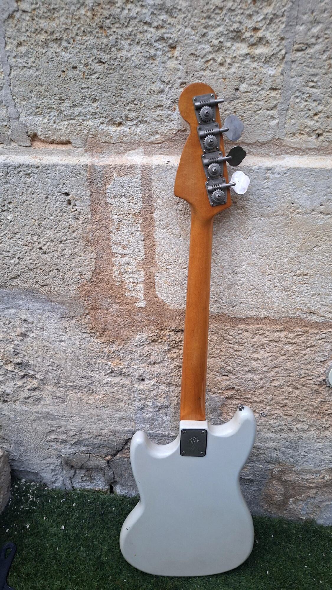 Fender Musicmaster Bass (85660)