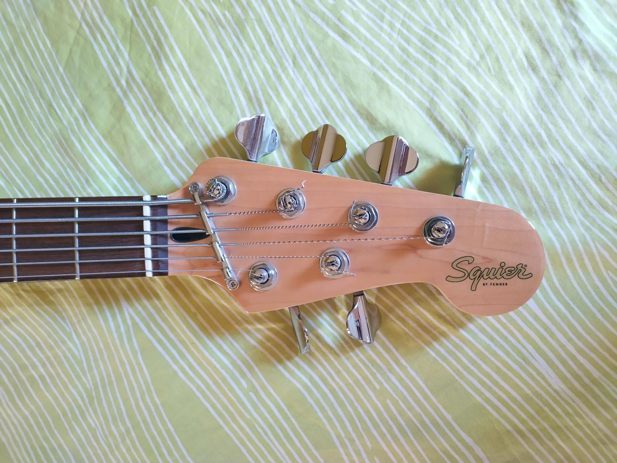 Squier Affinity Jazz Bass VI BKM