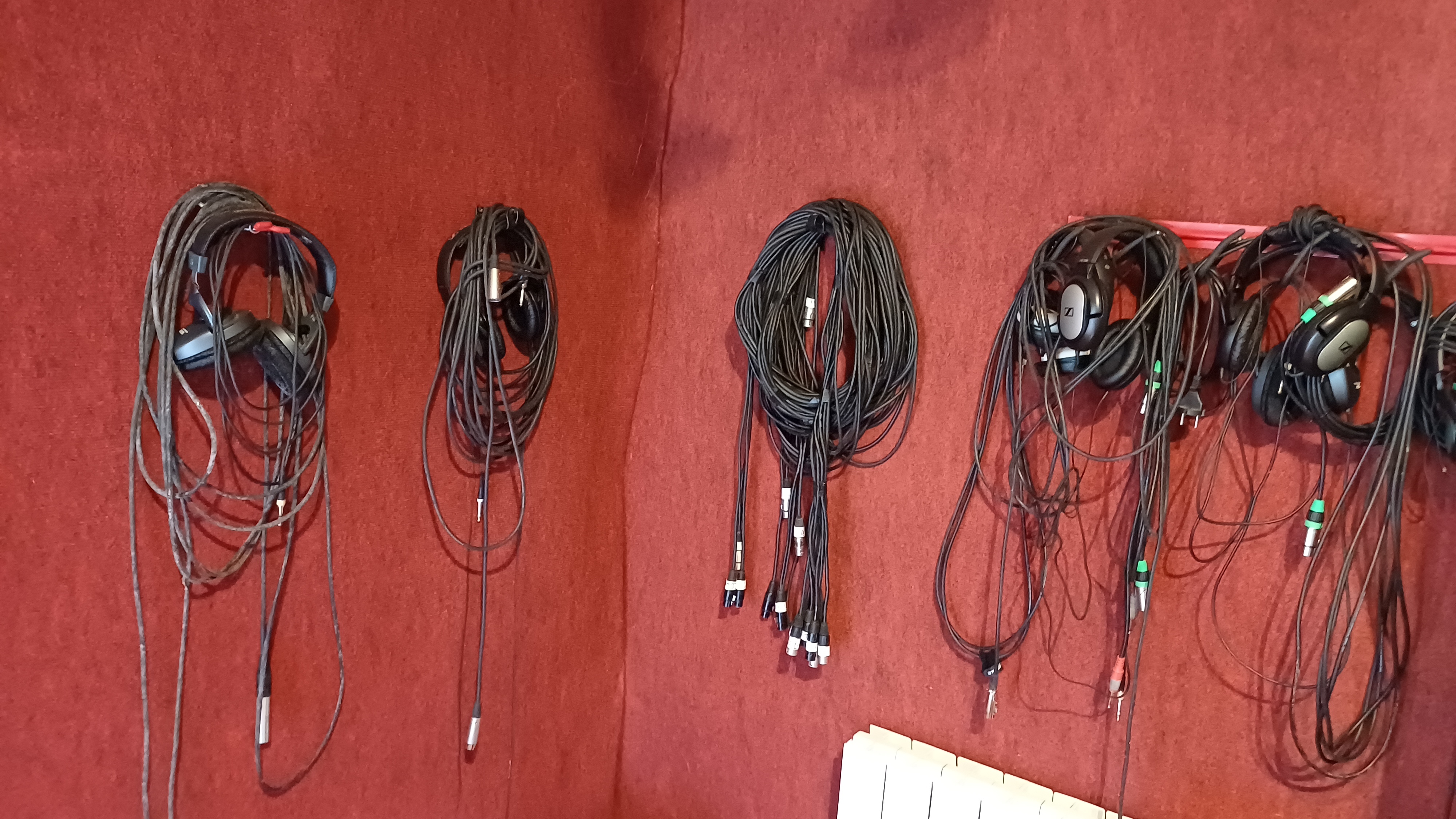 N Cables et Casques