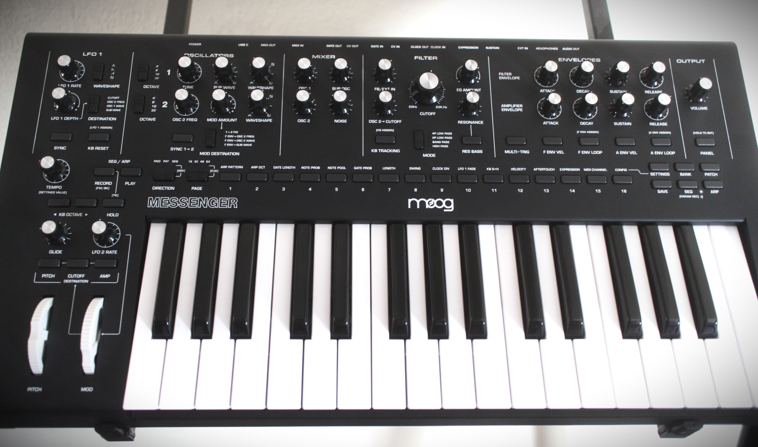 Moog Messenger