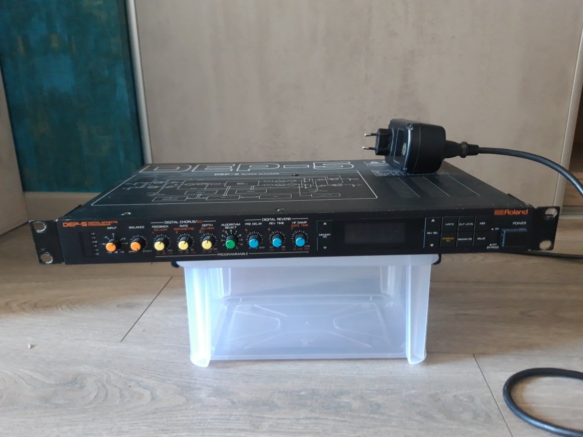 Vends processeur multi-effets Roland DEP 5