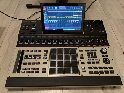 Akai MPC XL - dessus 3 Akai MPC XL - dessus 3