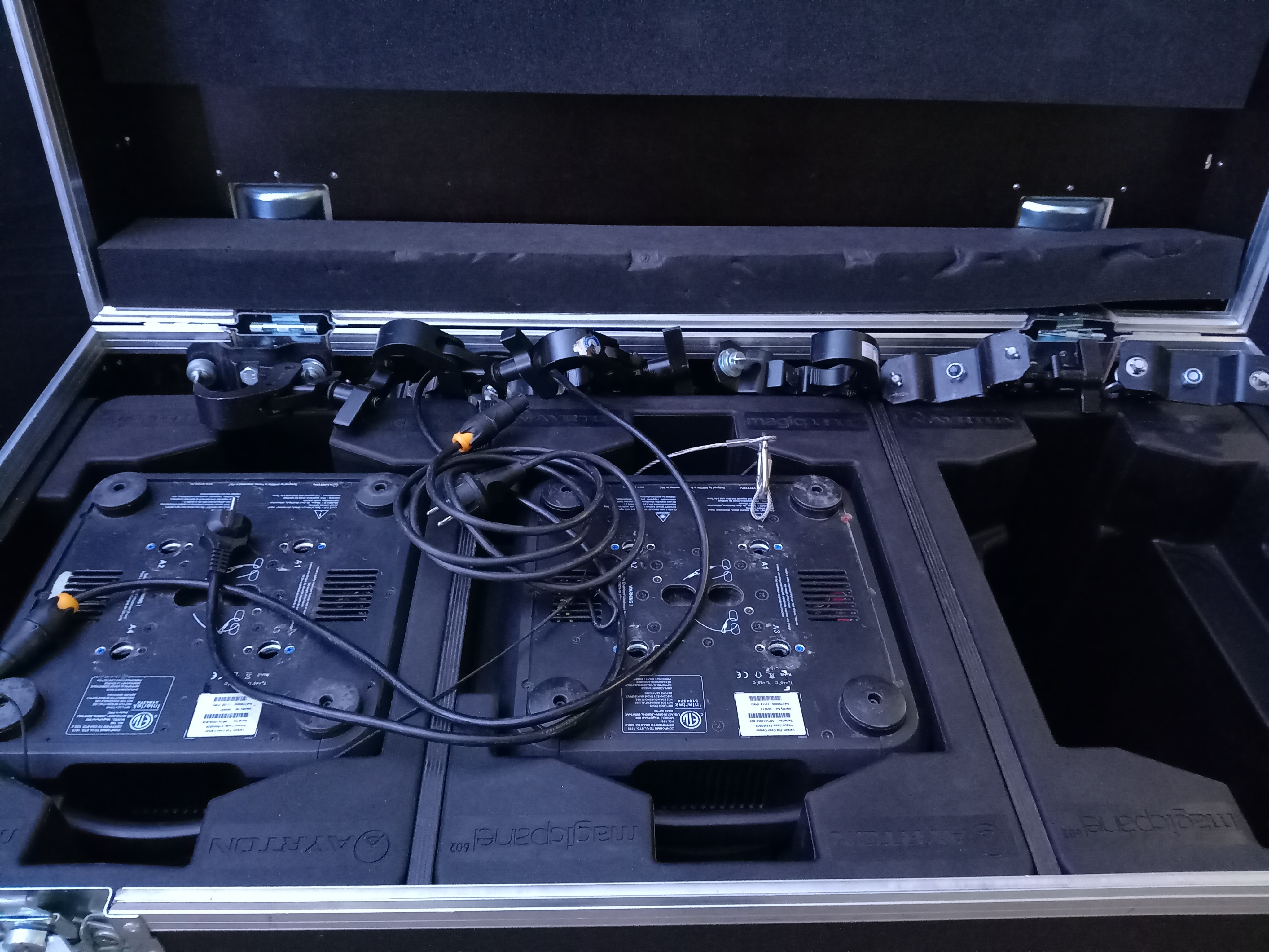 15 Magic Panel 602 2000 € HT les 3 (2400 € TTC)
