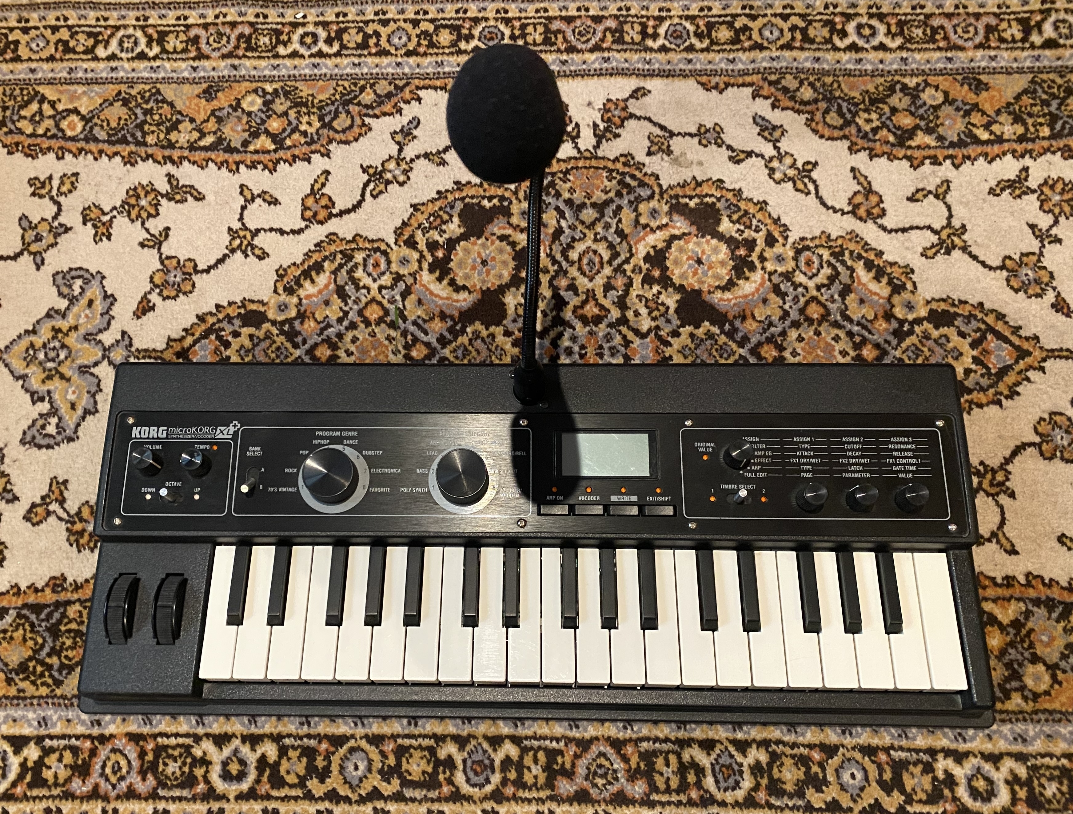 KORG microKORG XL+ — État quasi neuf — Carton + facture