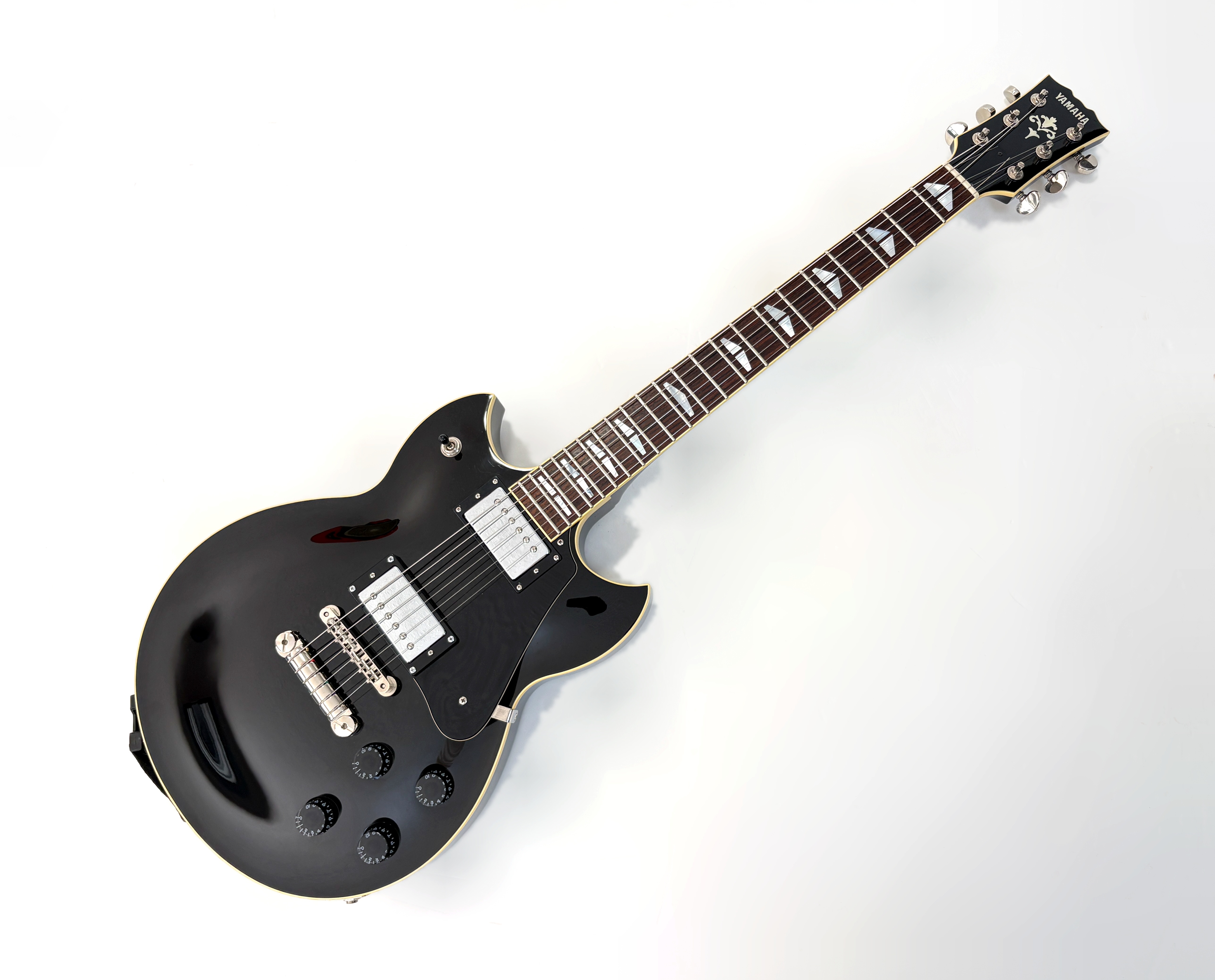 Yamaha SG1820 Black 2010