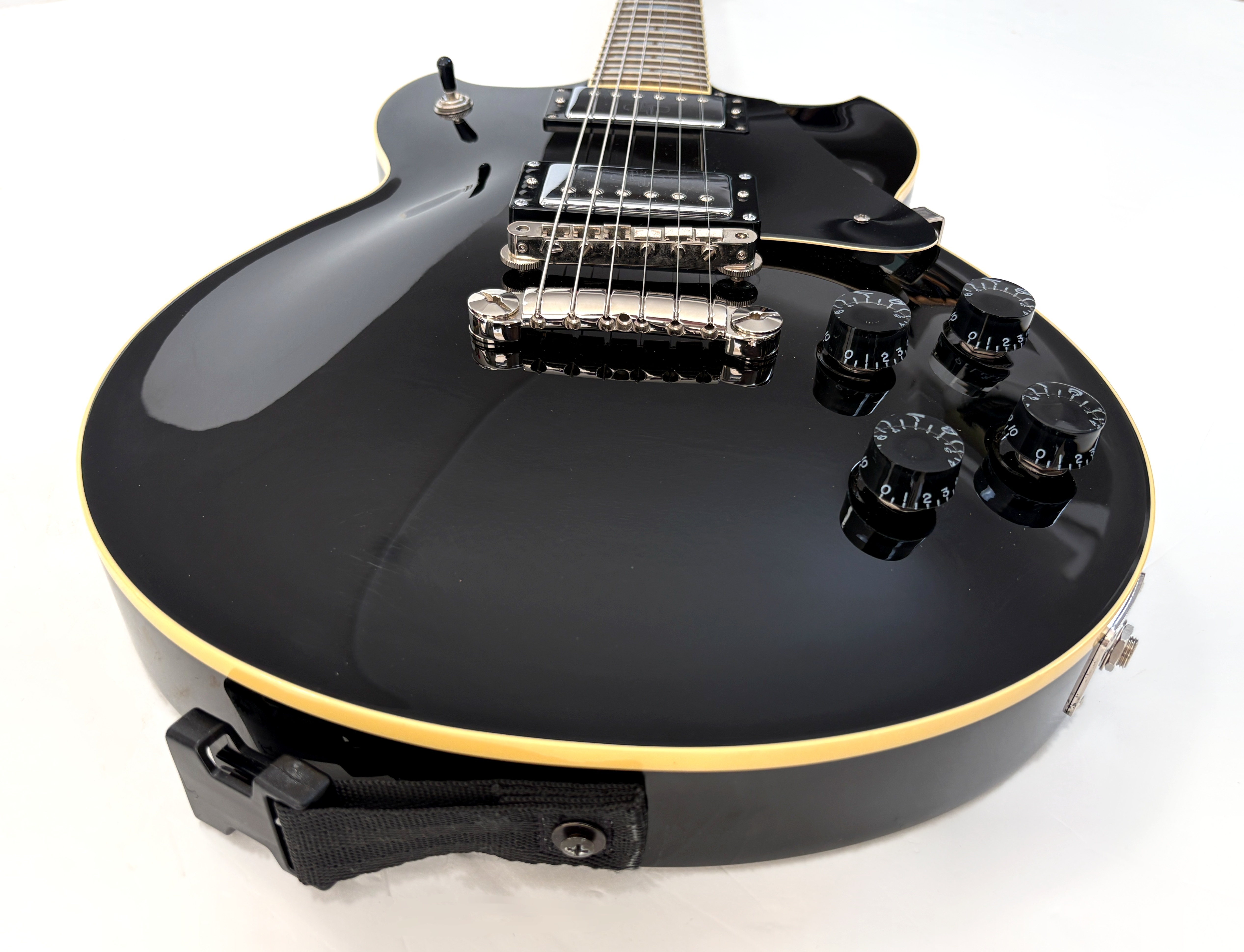 Yamaha SG1820 (74970)