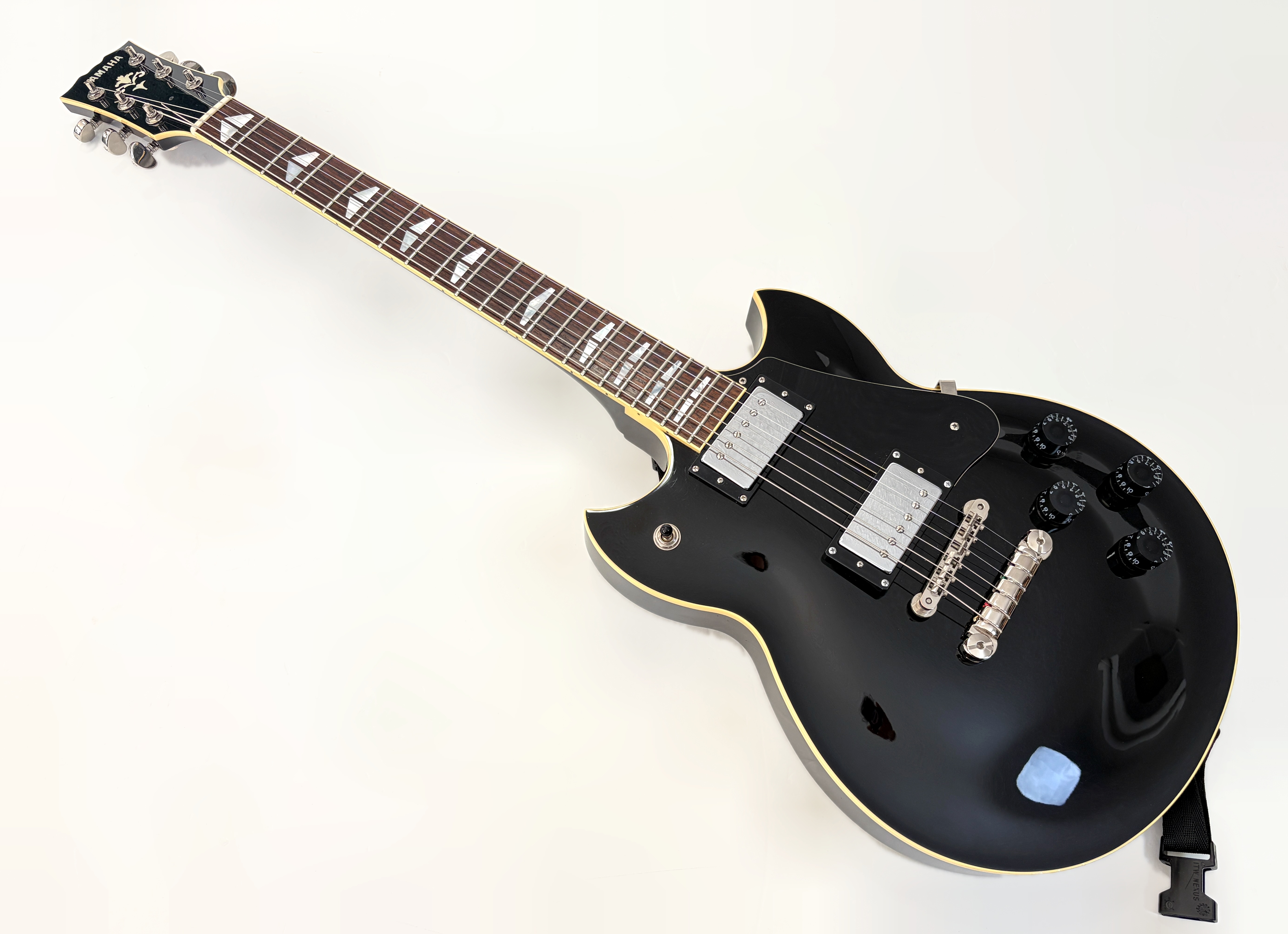 Yamaha SG1820 (26166)