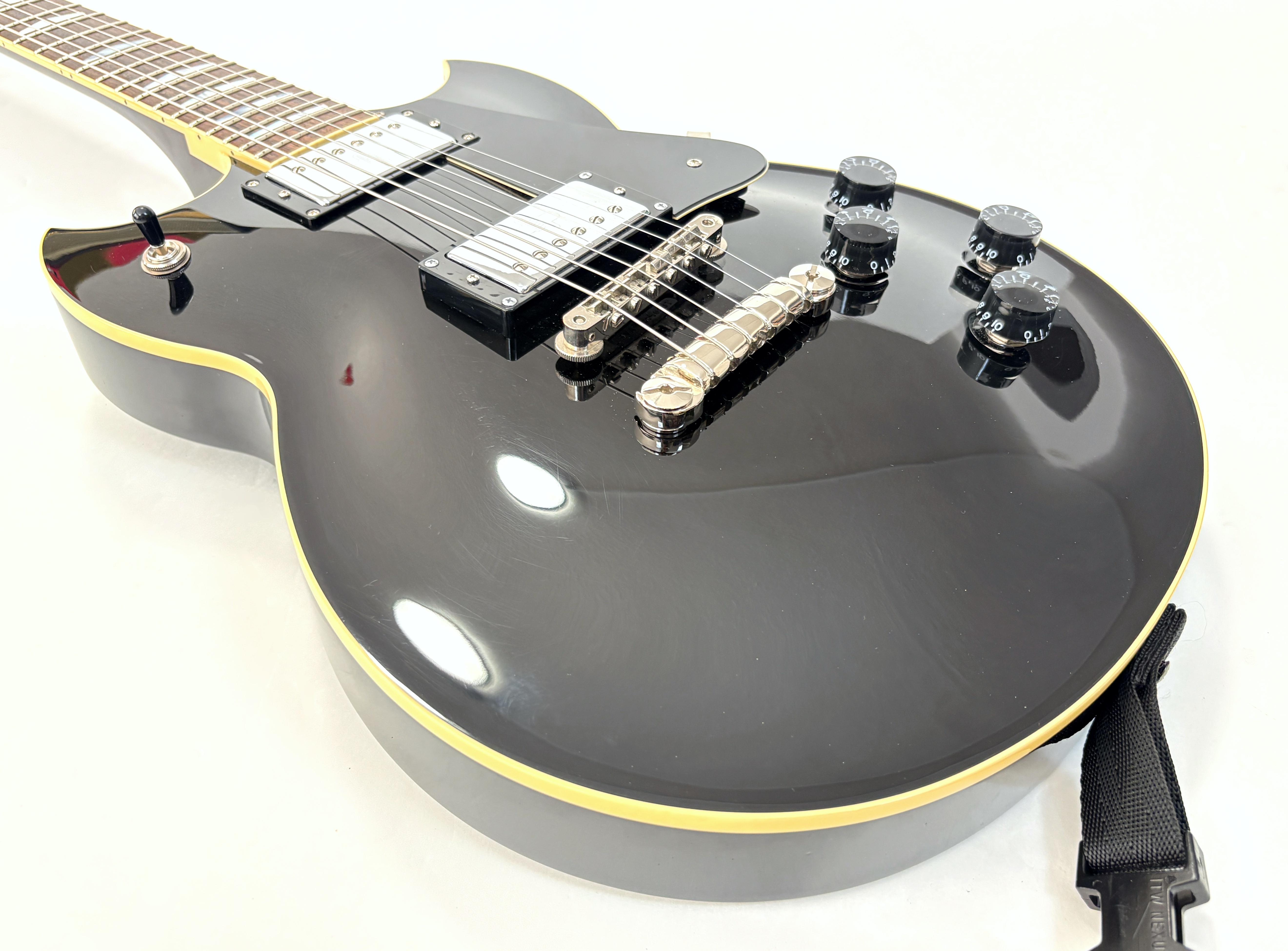 Yamaha SG1820 (15031)