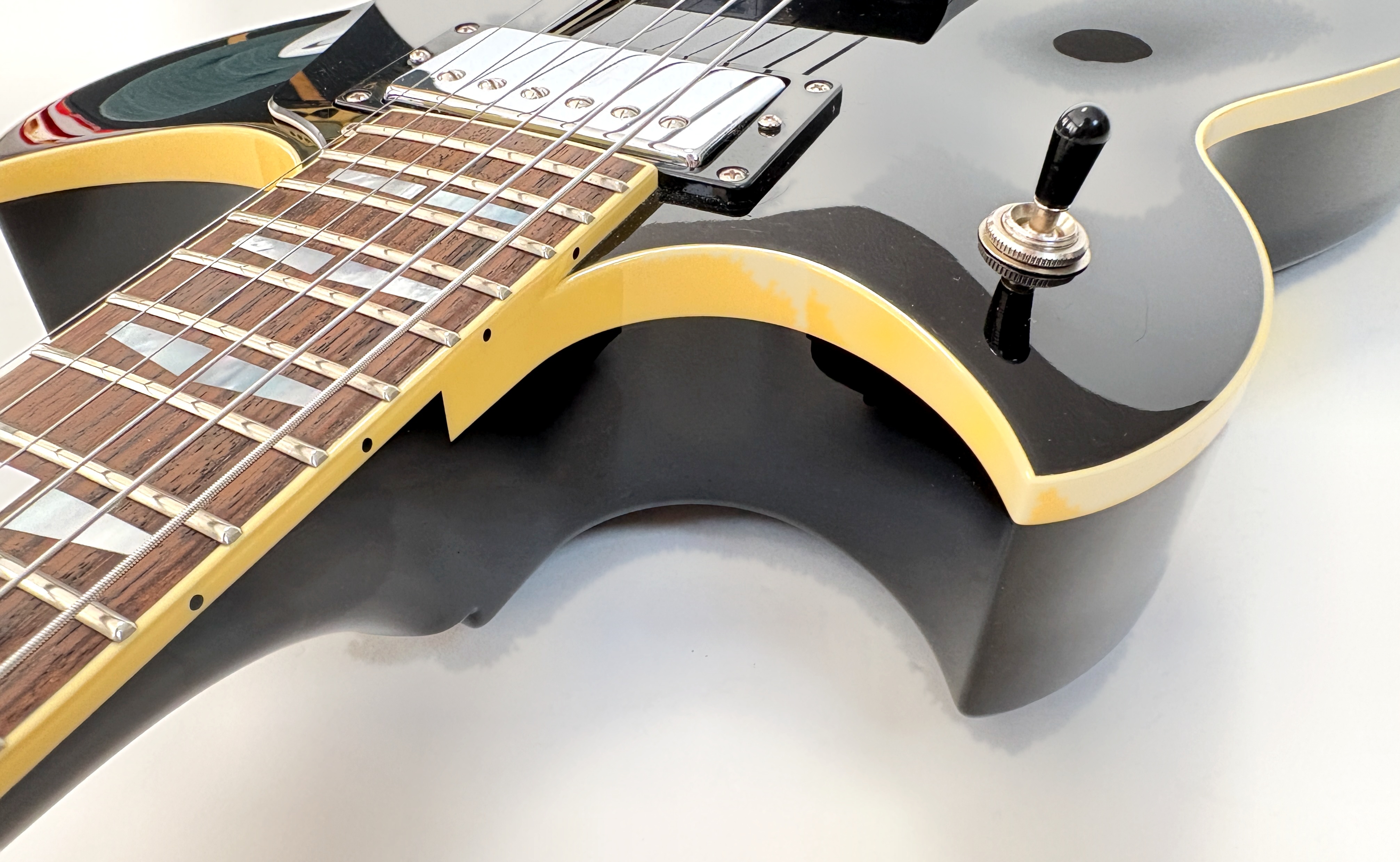 Yamaha SG1820 (18974)
