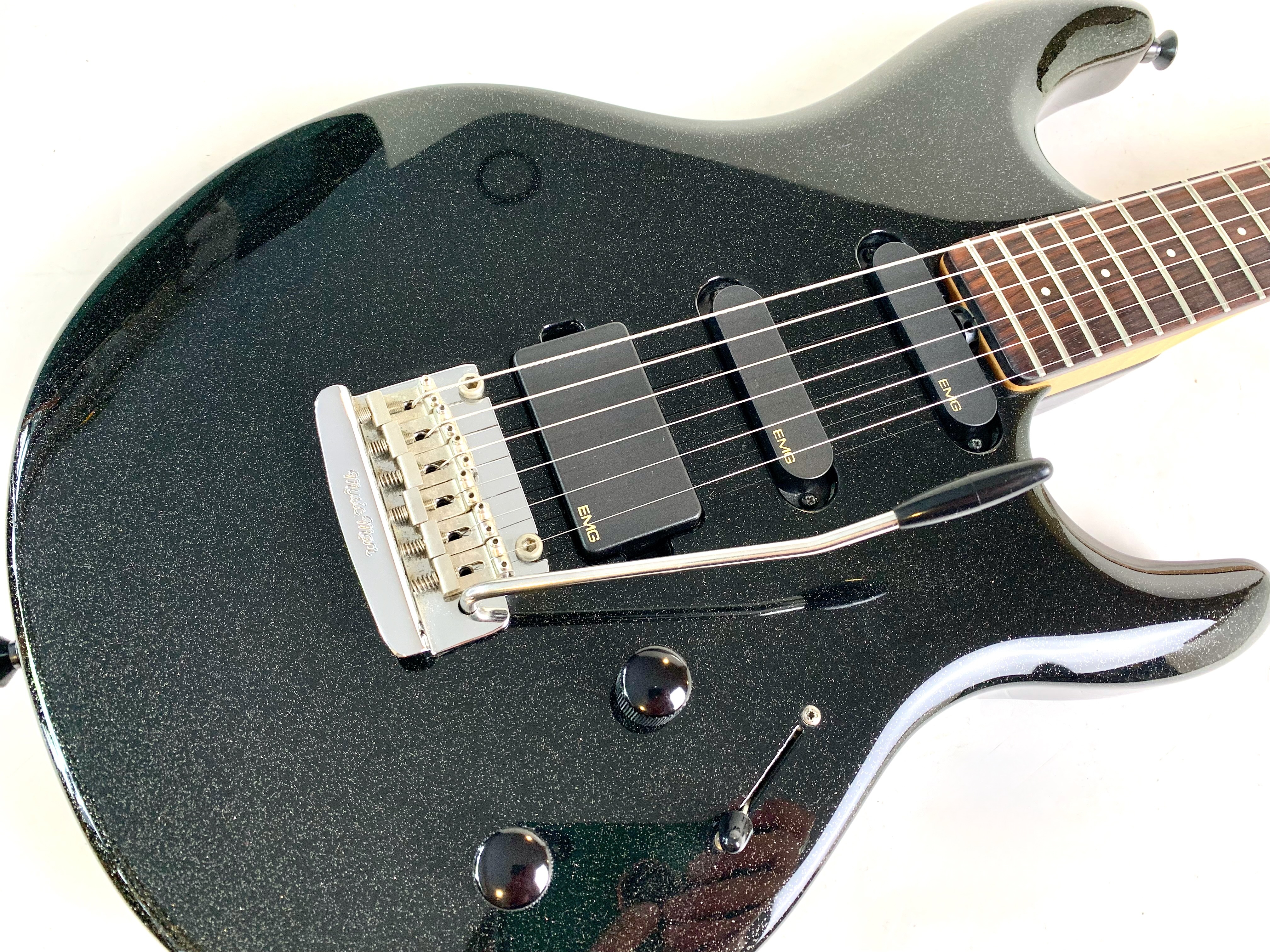Music Man Luke (Vintage Tremolo) (89122)
