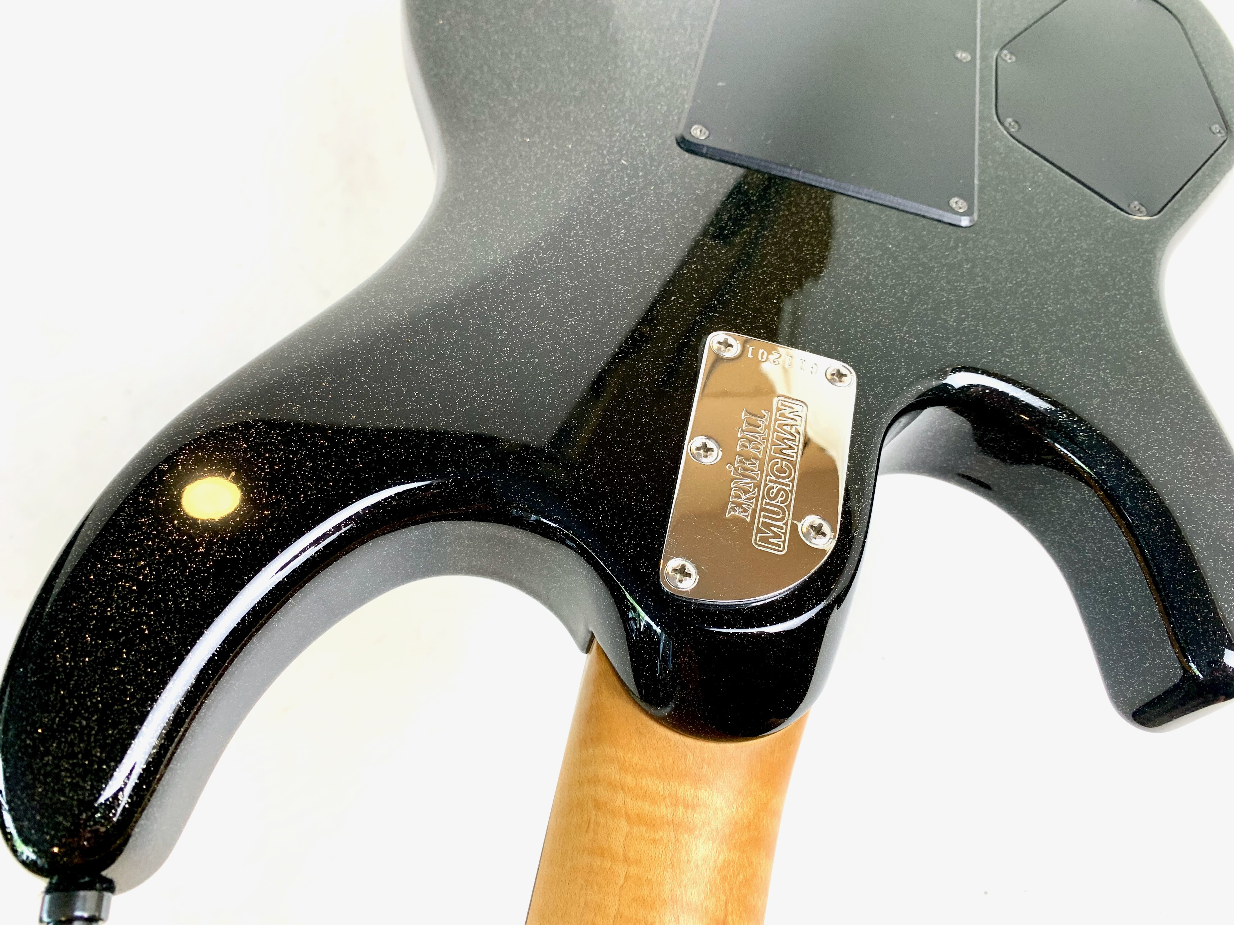 Music Man Luke (Vintage Tremolo) (39508)