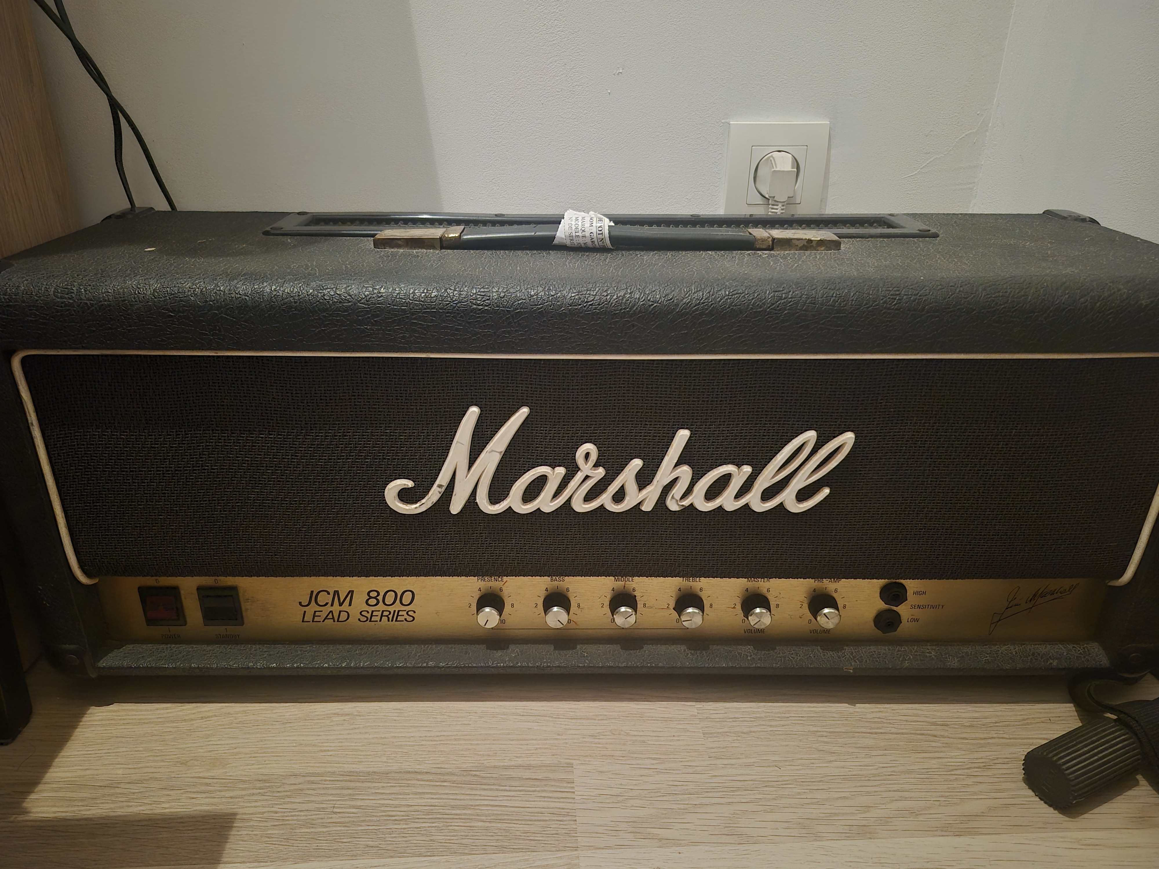 Vends Marshall JCM 800 