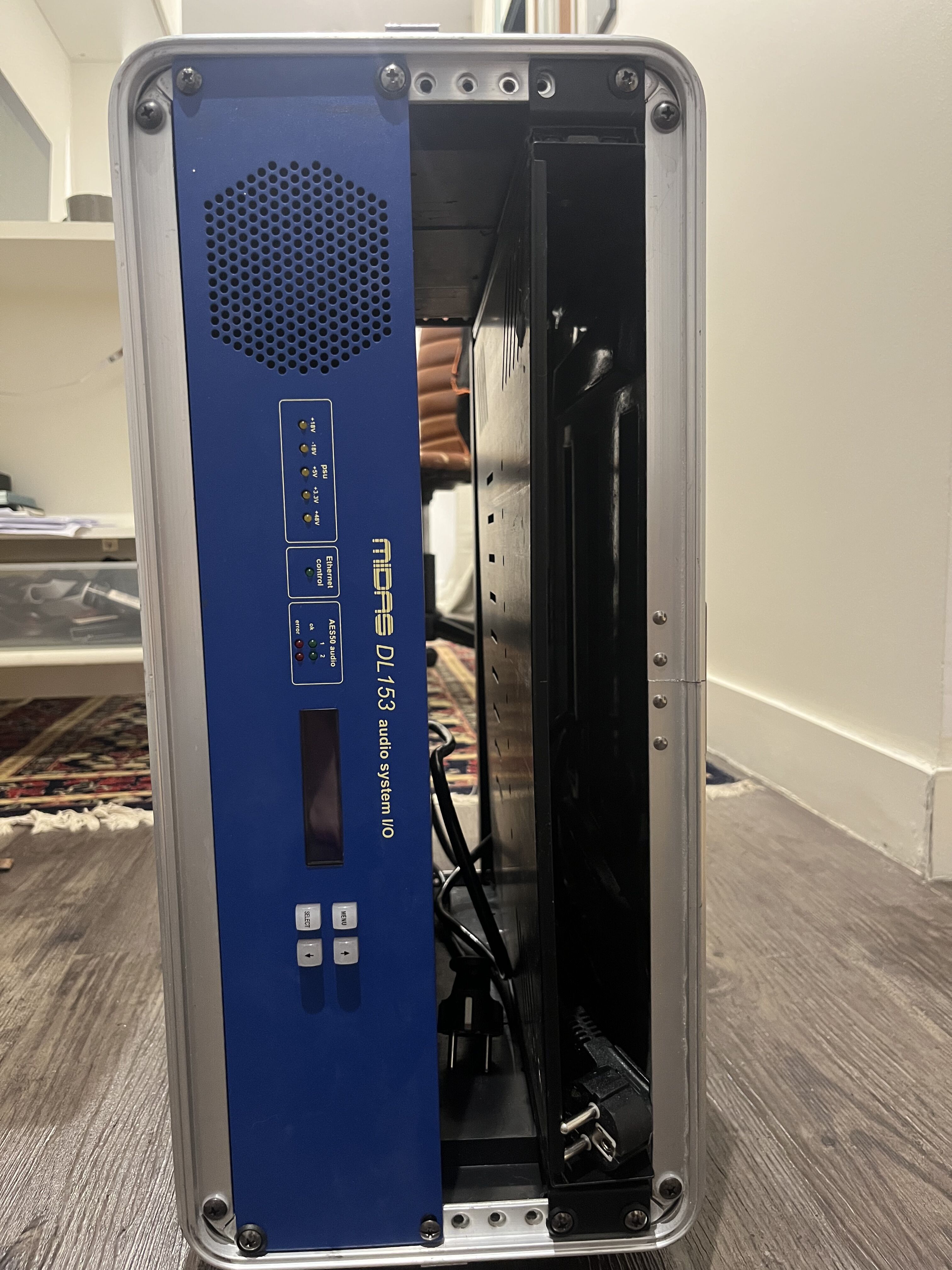 DL153 + rack, tiroir, multiprise 