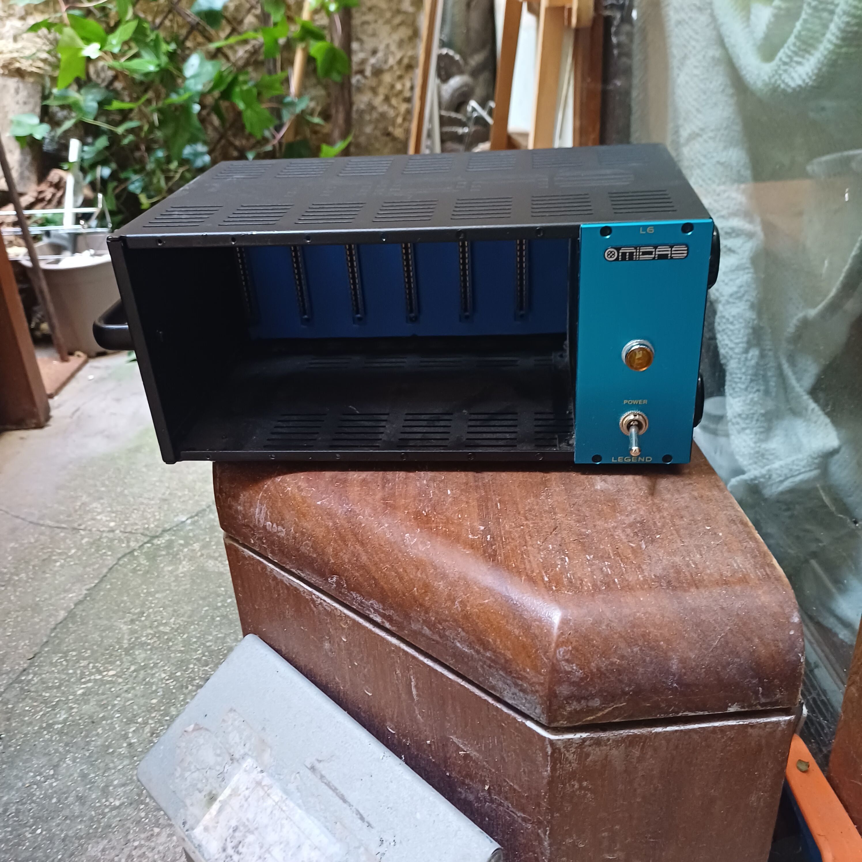 Vends Midas L6 rack modules 500