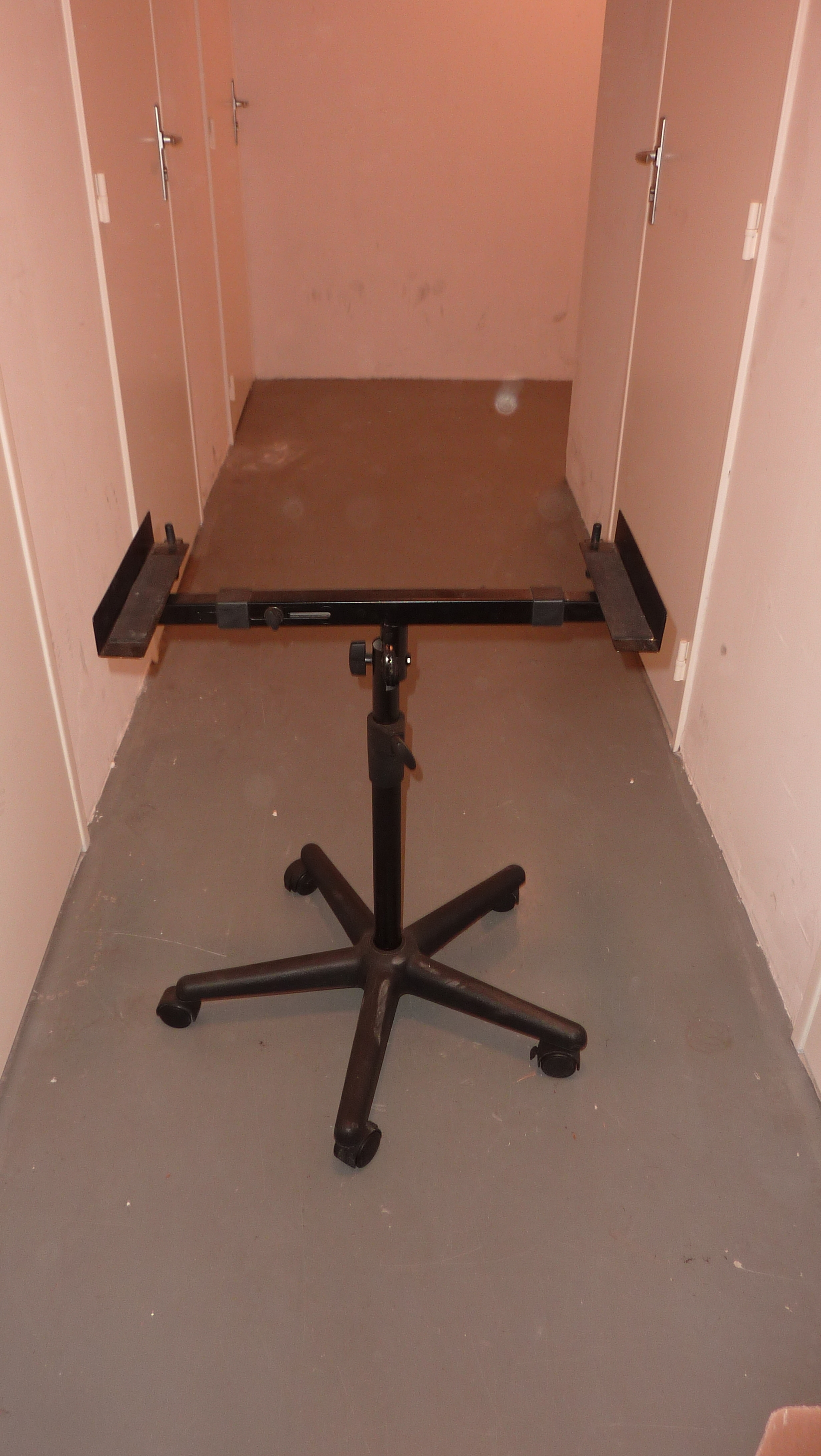 Vends Stand/Support pour Instruments