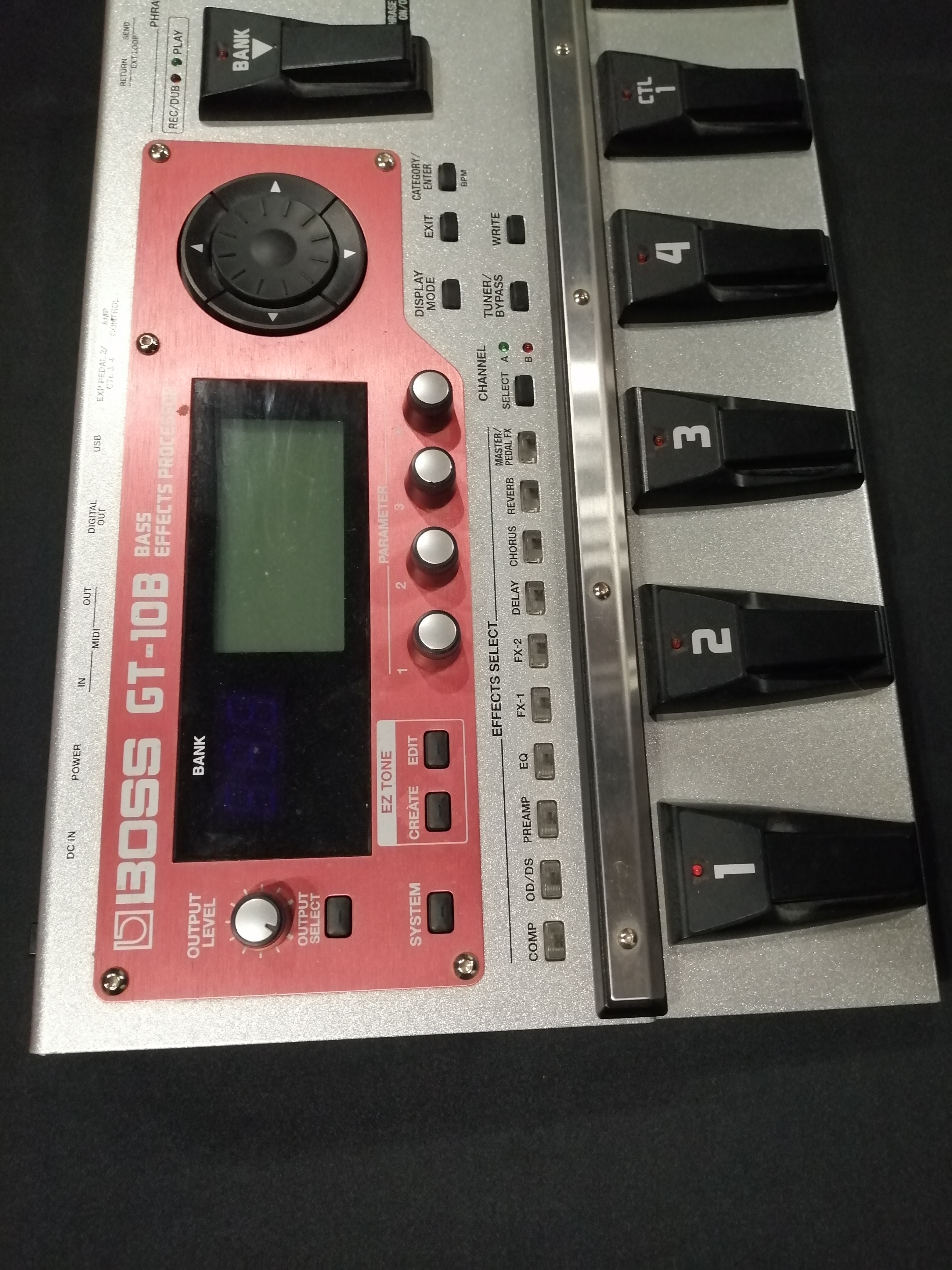 Boss GT-10B (34461)