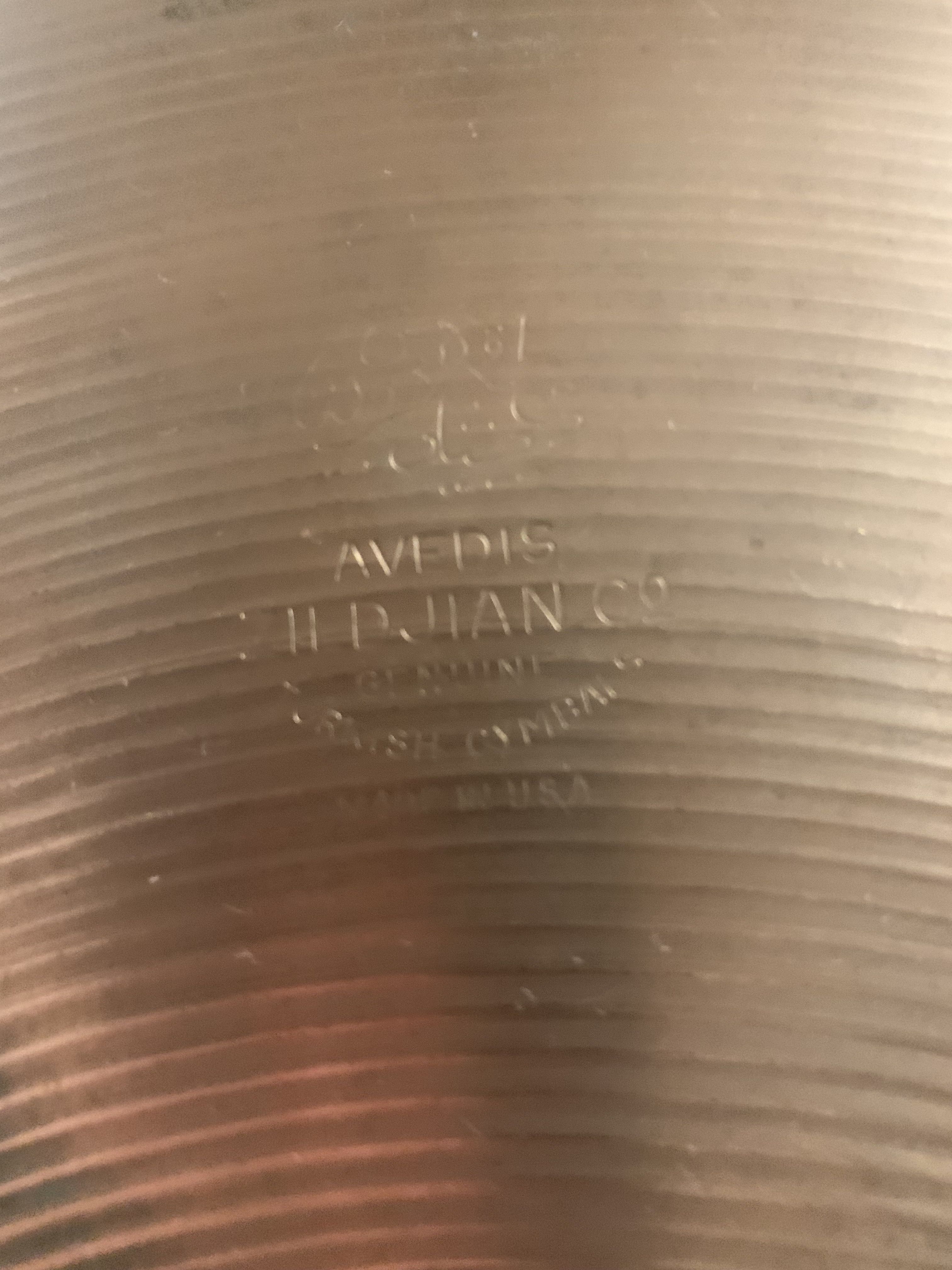 *Zildjan Avedis 20%22 LOGO STAMP (1)