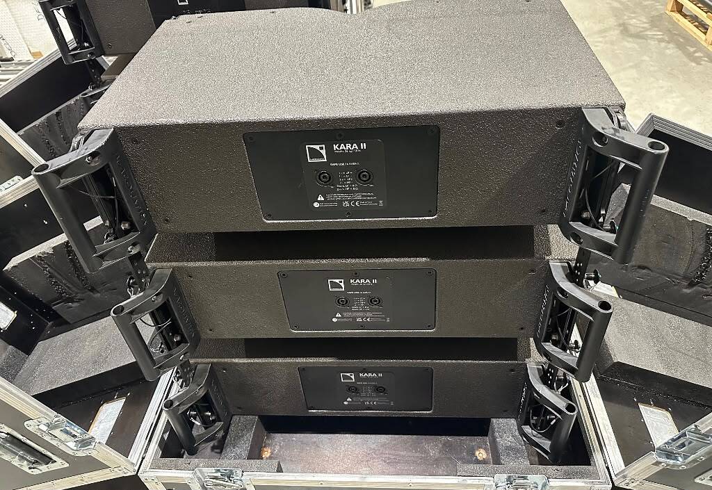 L-Acoustics KARA  Fast Sale : Professional touring sound at an unbeatable price.