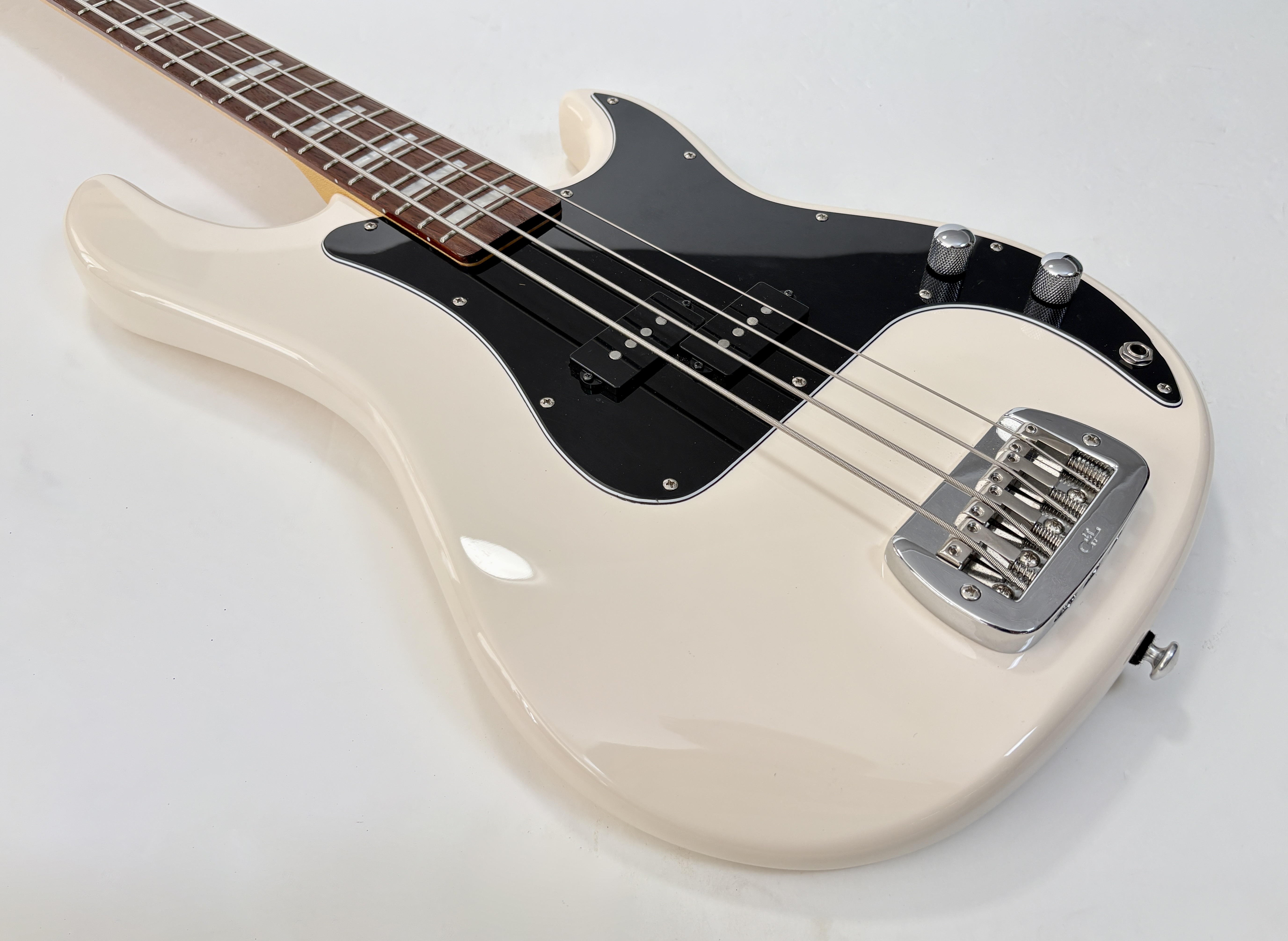 G&L Tribute LB-100 (60067)