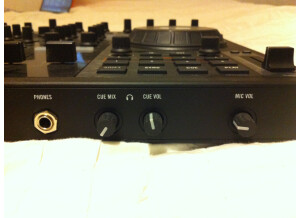 Native Instruments Traktor Kontrol S4 (94390)