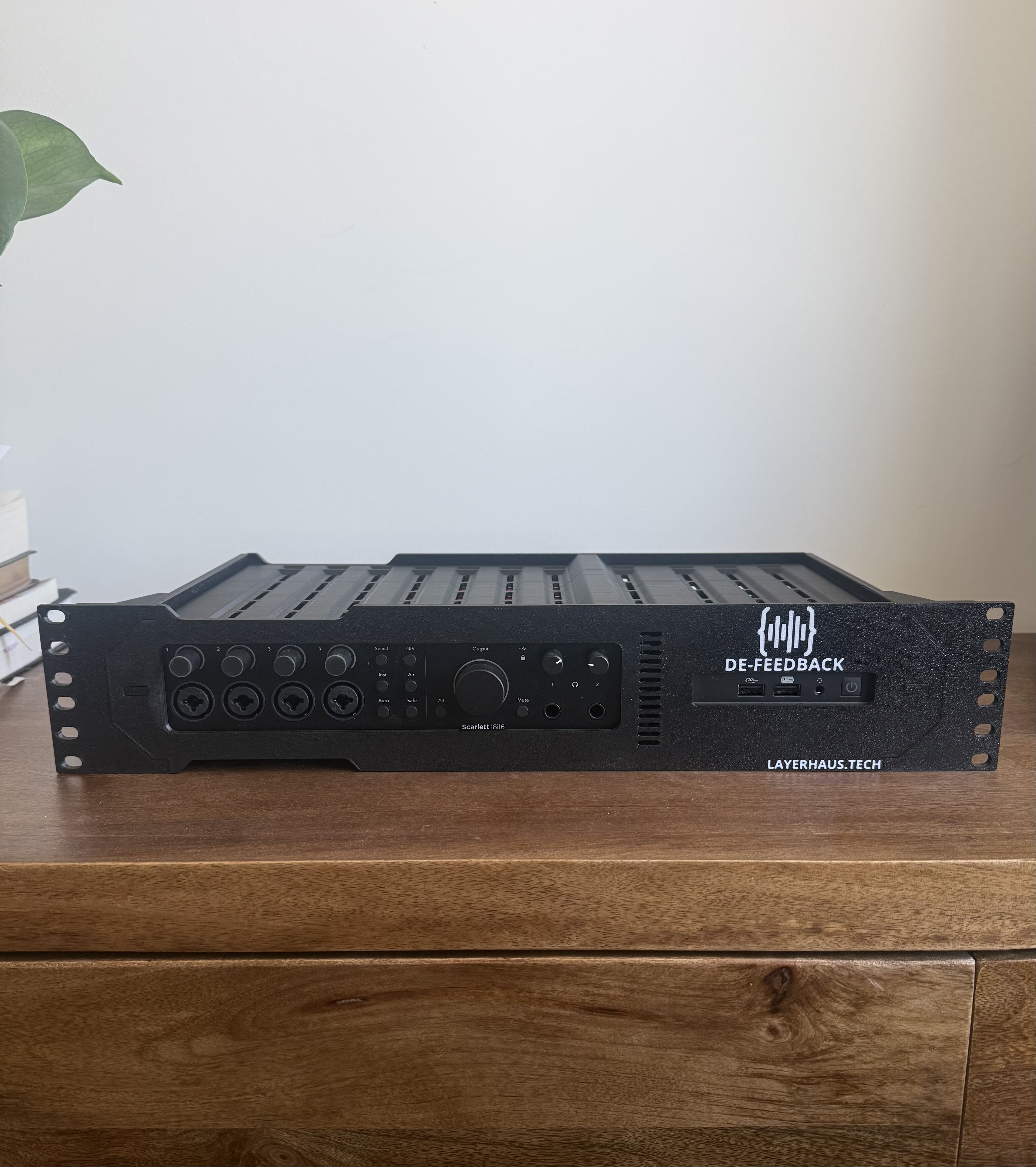 Kit Defeedback AI PRO Rack 2U NUC i7 + Focusrite 18i16