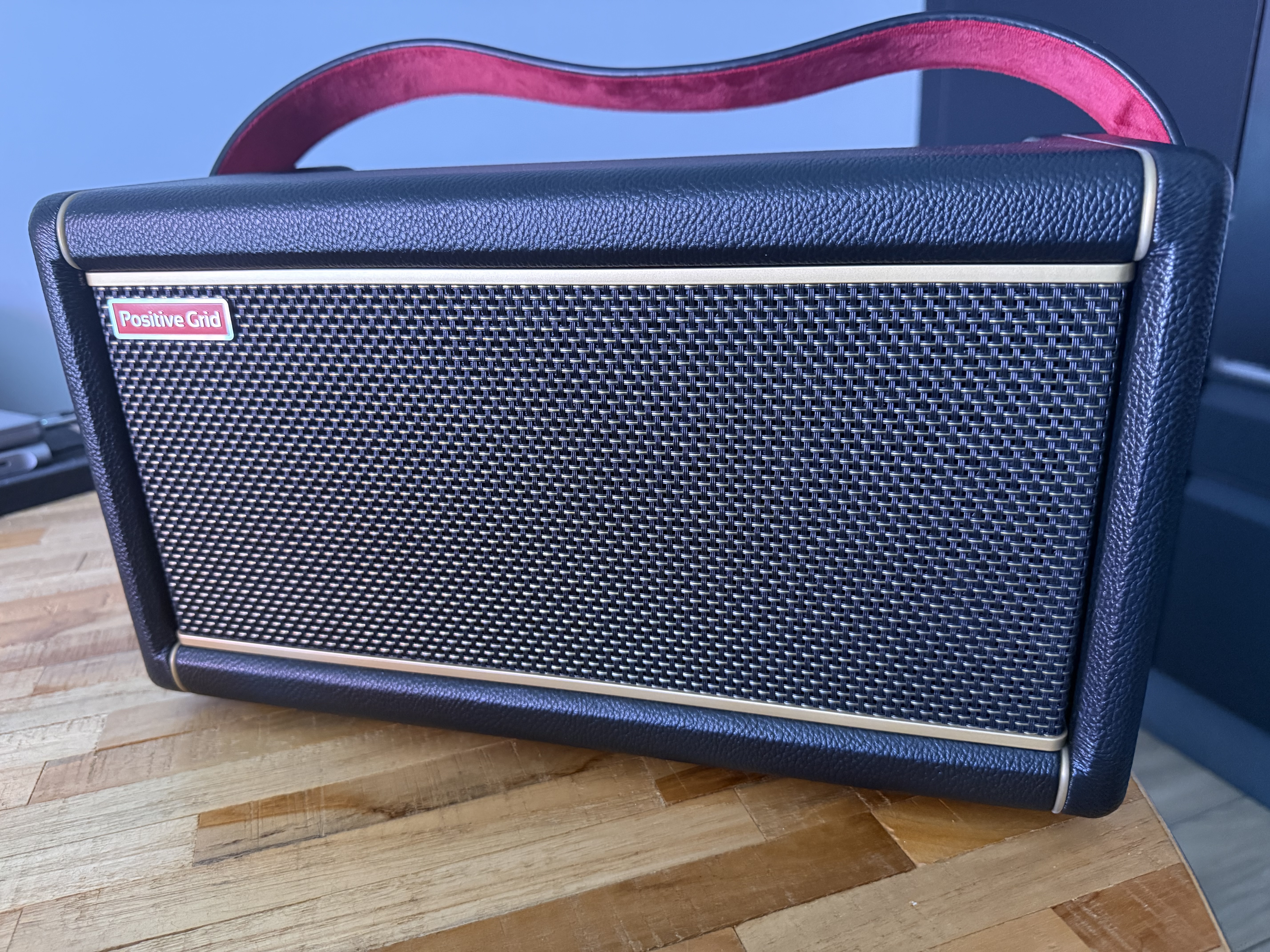 Vends Positive Grid Spark 2 + Batterie + Sacoche
