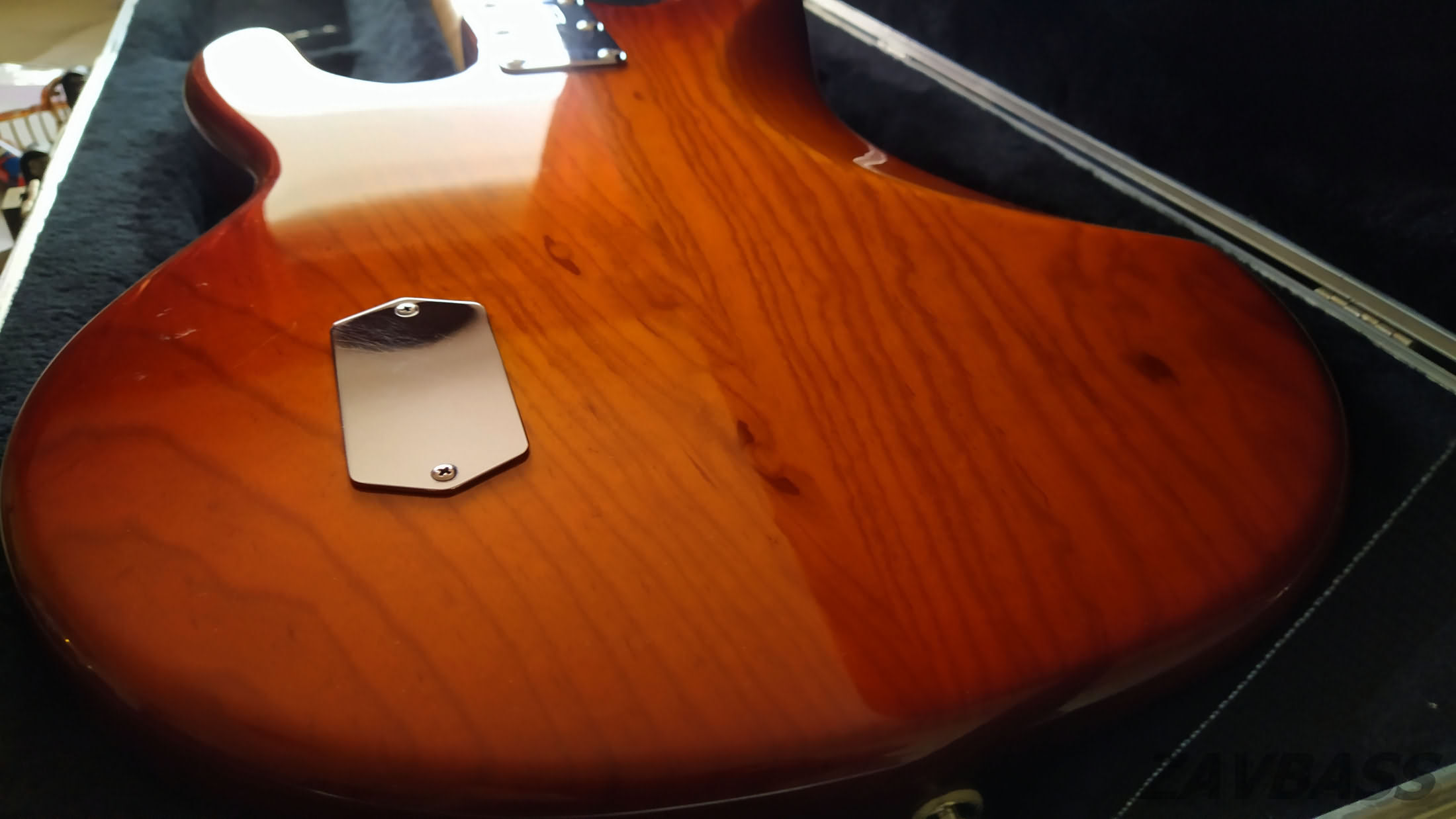 EBMM STINGRAY 2EQ 1994 SUNBURST-12