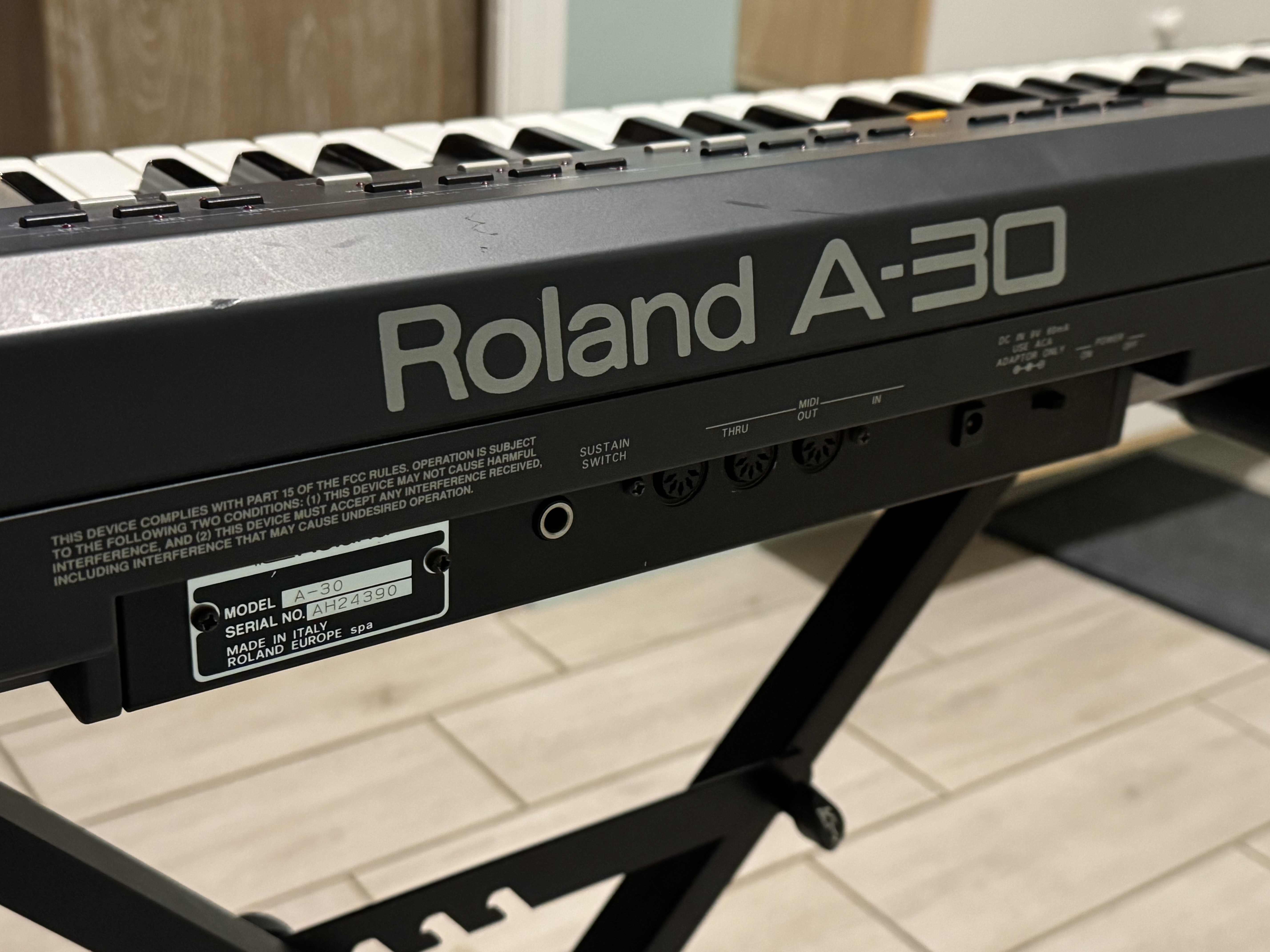 Roland A-30 (30984)